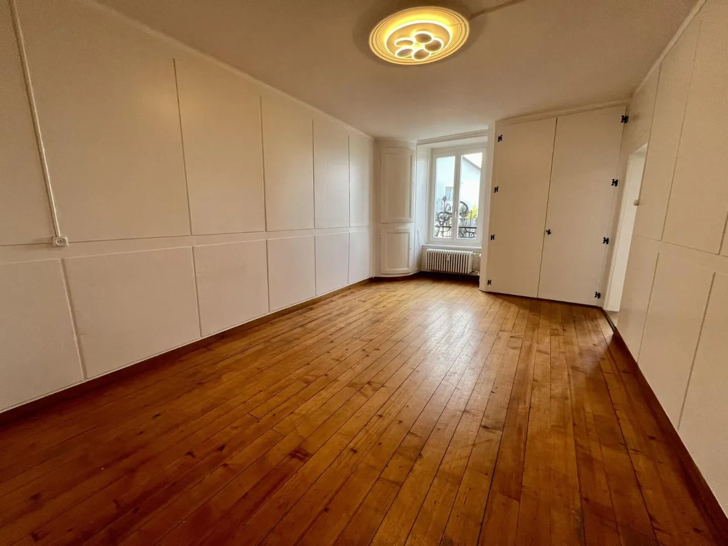 Renovated 2.5-room apartment in Estavayer-le-Lac - Photo 8 of 13