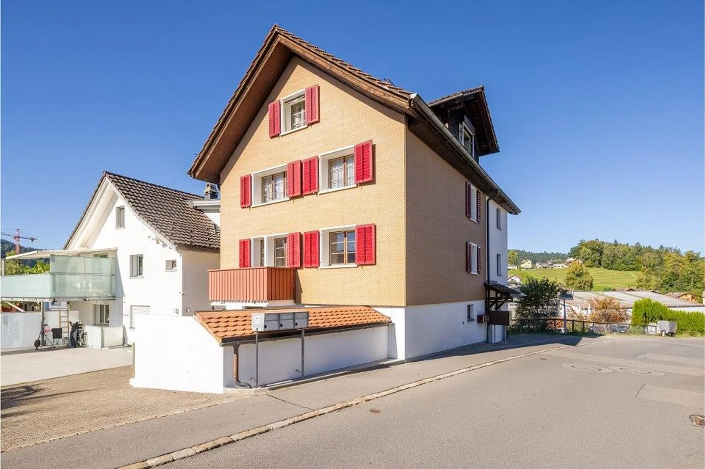 Charming apartment with character - Photo 1 of 13