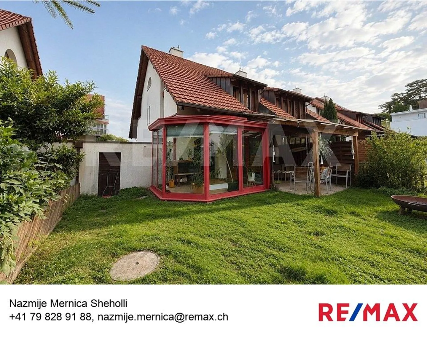 Incantevole casa angolare di 5 stanze con giardino e garage a Breitenbach - Foto 1 di 13