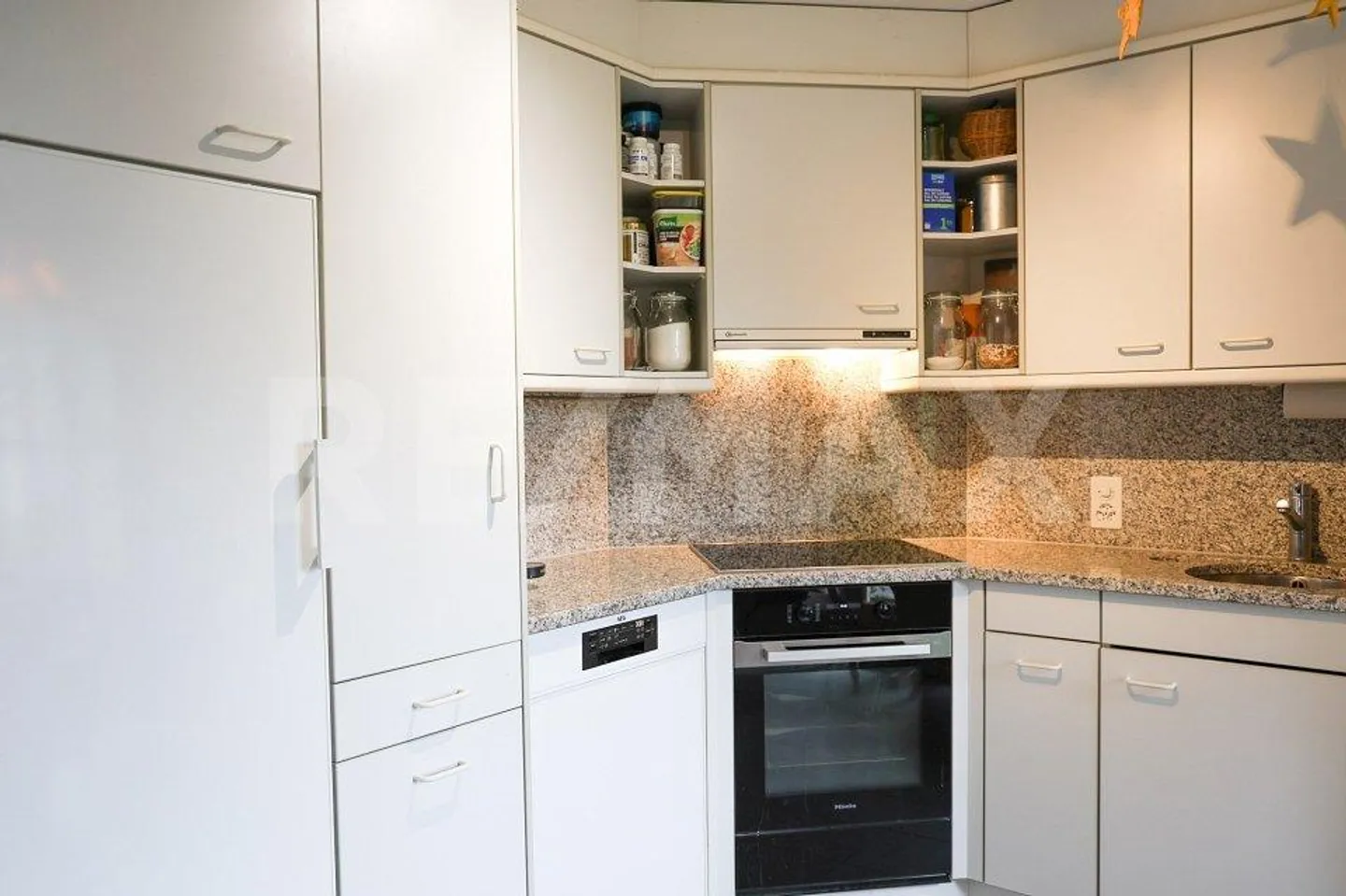 Incantevole casa angolare di 5 stanze con giardino e garage a Breitenbach - Foto 10 di 13