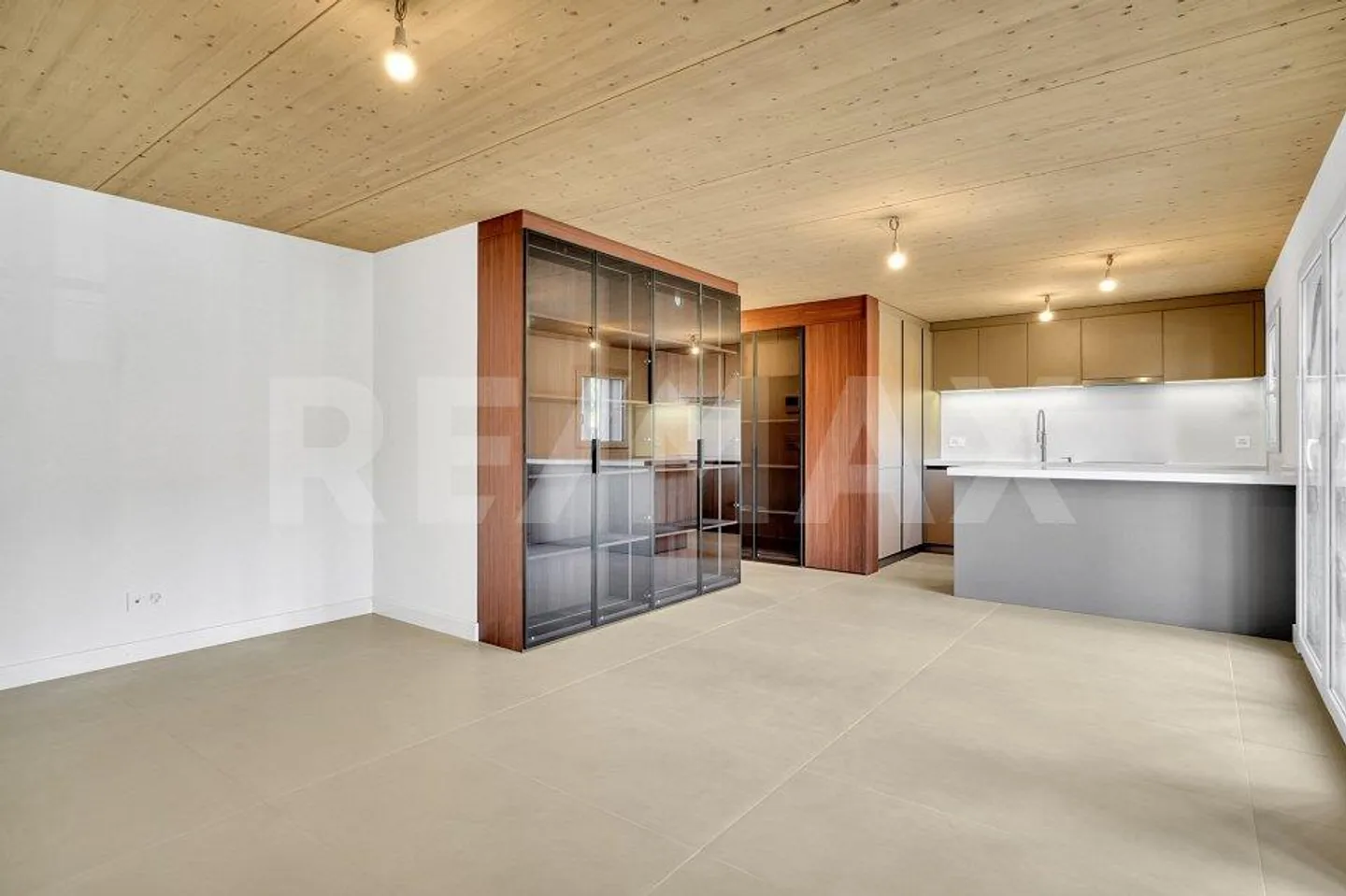 Appartamento in affitto - Foto 3 di 8