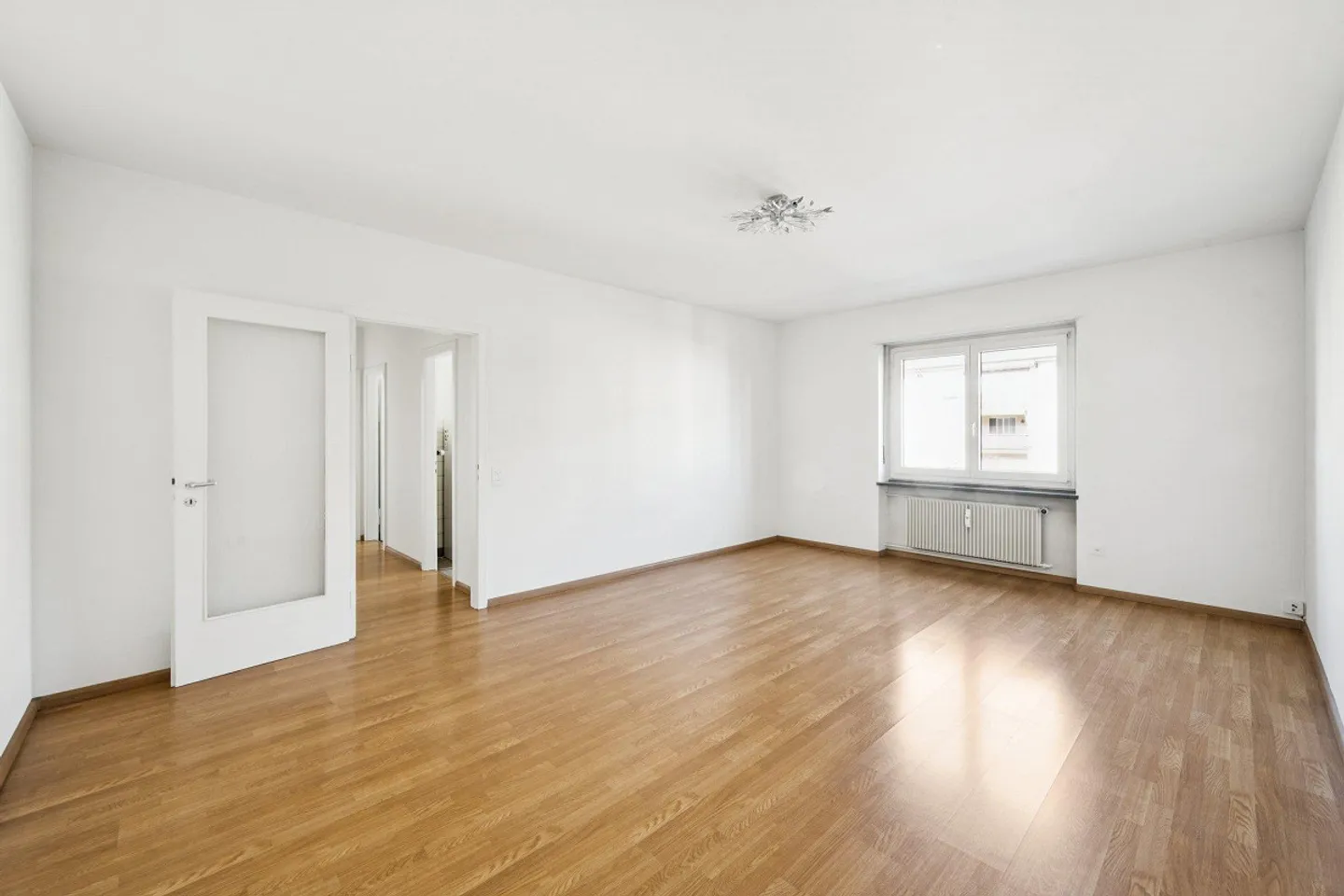 Apartment for rent - Photo 4 of 7