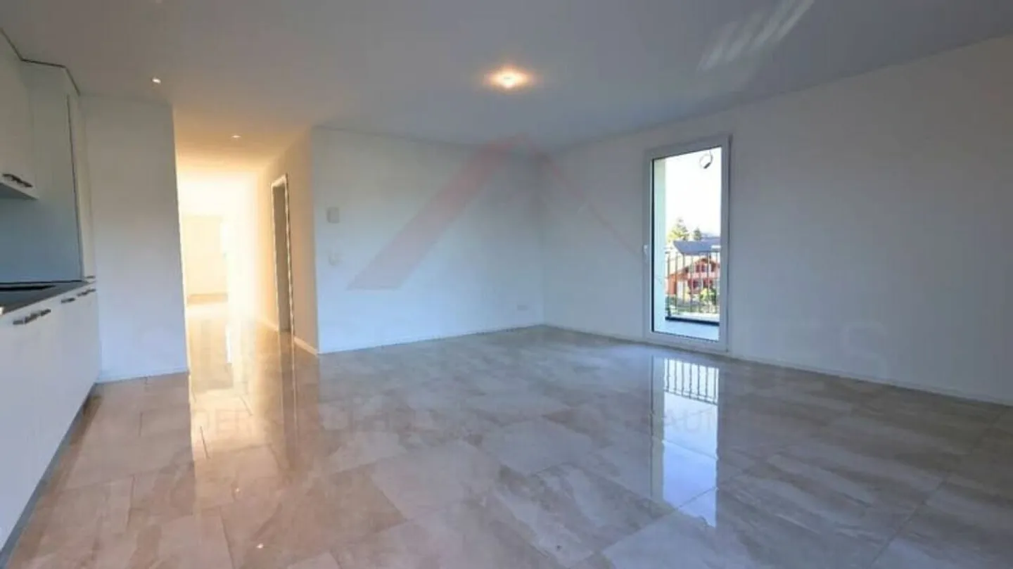 Appartement penthouse exclusif de 3,5 pièces au coeur de Gurmels - disponible immédiatement ! - Photo 2 sur 9