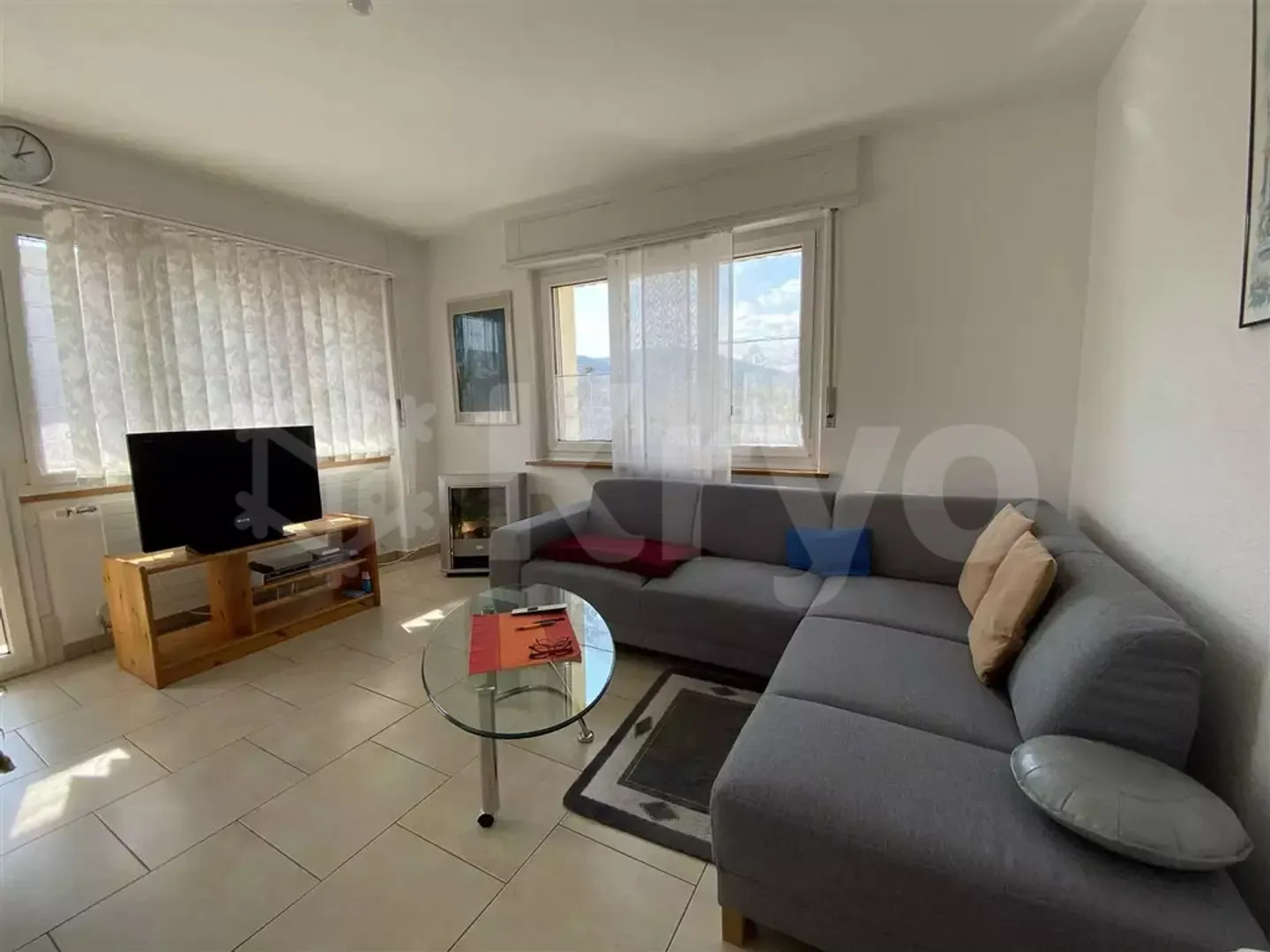 APPARTEMENT DE 3.5 PIECES RENOVE 2EME ETAGE AVEC BALCON - Photo 3 sur 9