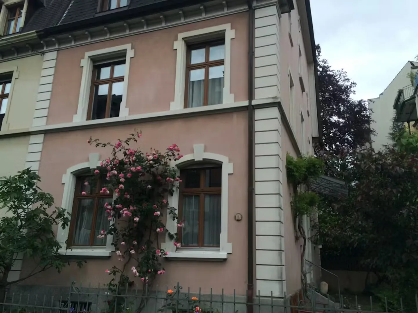 Casa singola in affitto - Foto 1 di 10