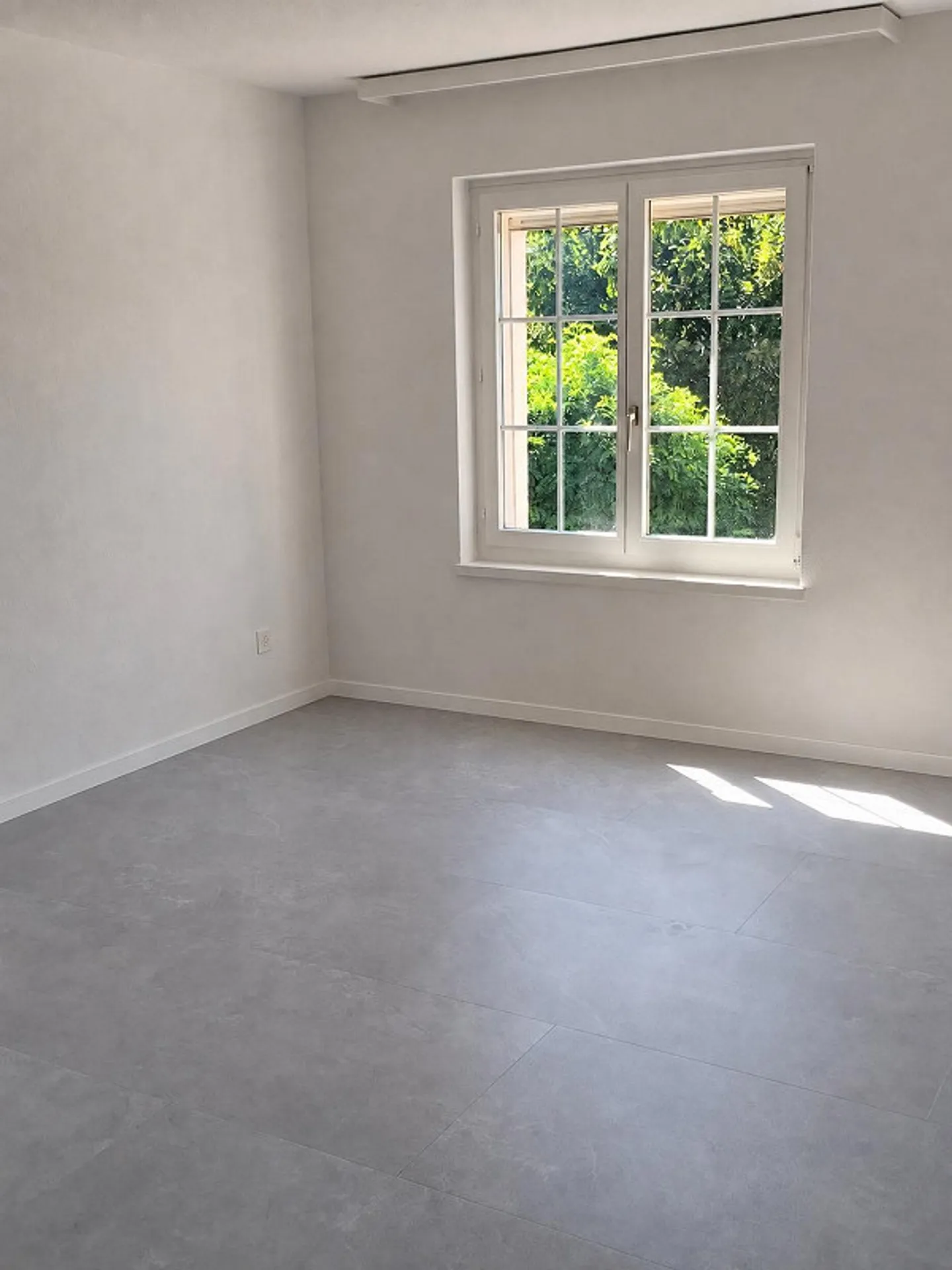 Freshly renovated 3½-room apartment in Altnau on Lake Constance with fireplace - Photo 7 of 21