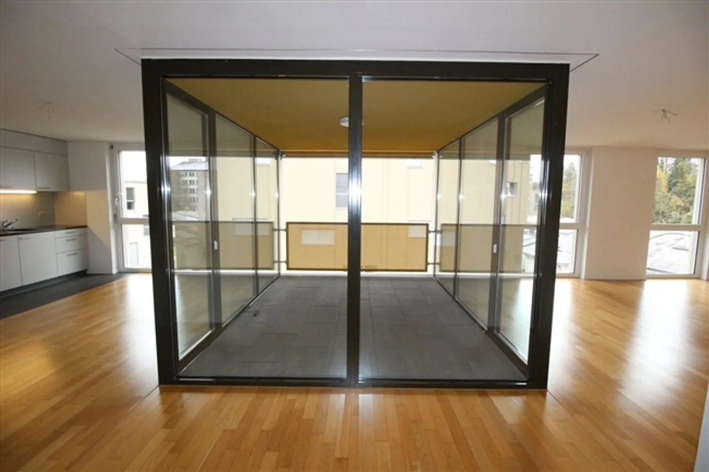 Appartement spacieux de 4,5 pièces de 136 m2 dans un bâtiment moderne - Photo 8 sur 13