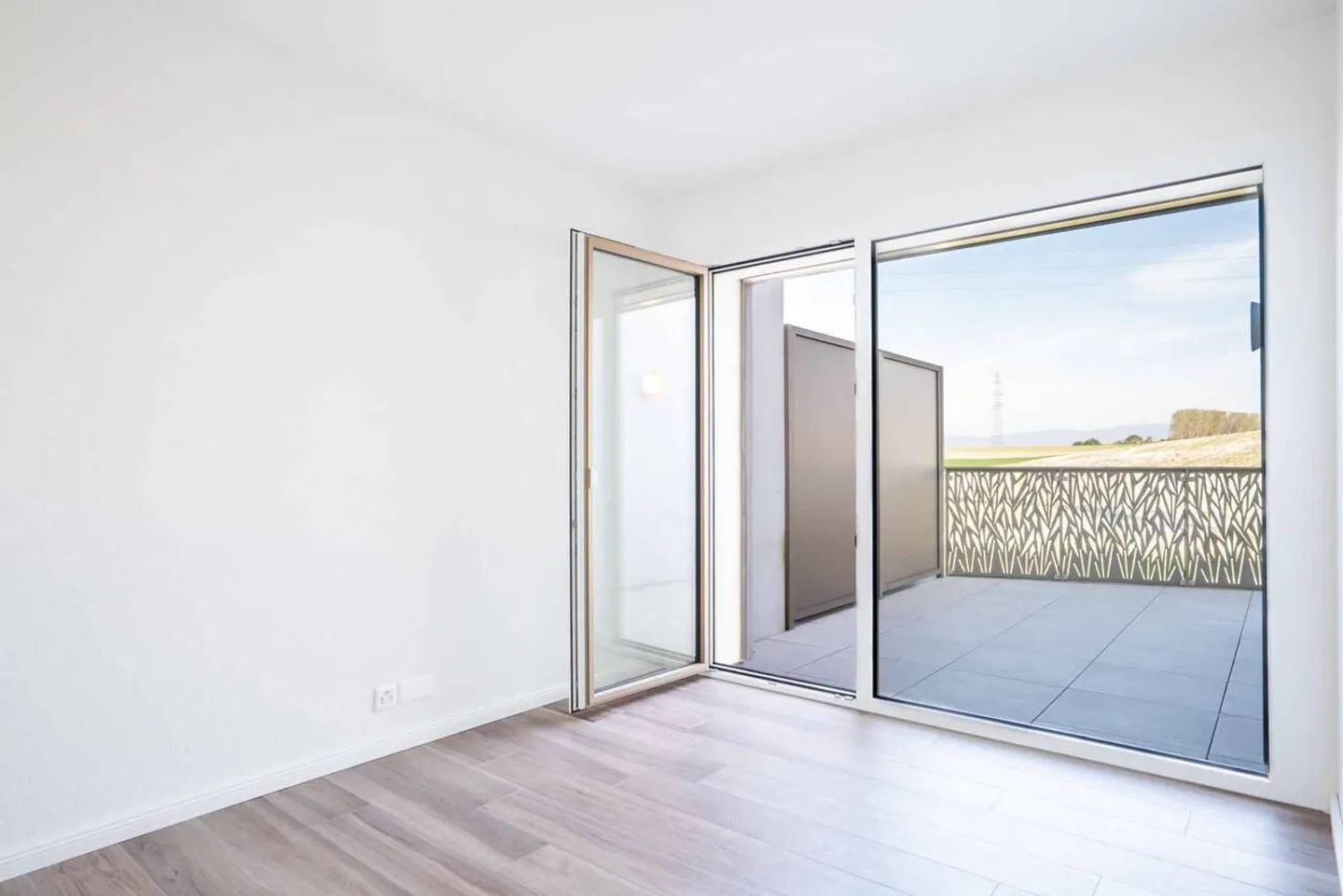 Stunning 4.5-room apartment with terrace - Photo 7 of 9