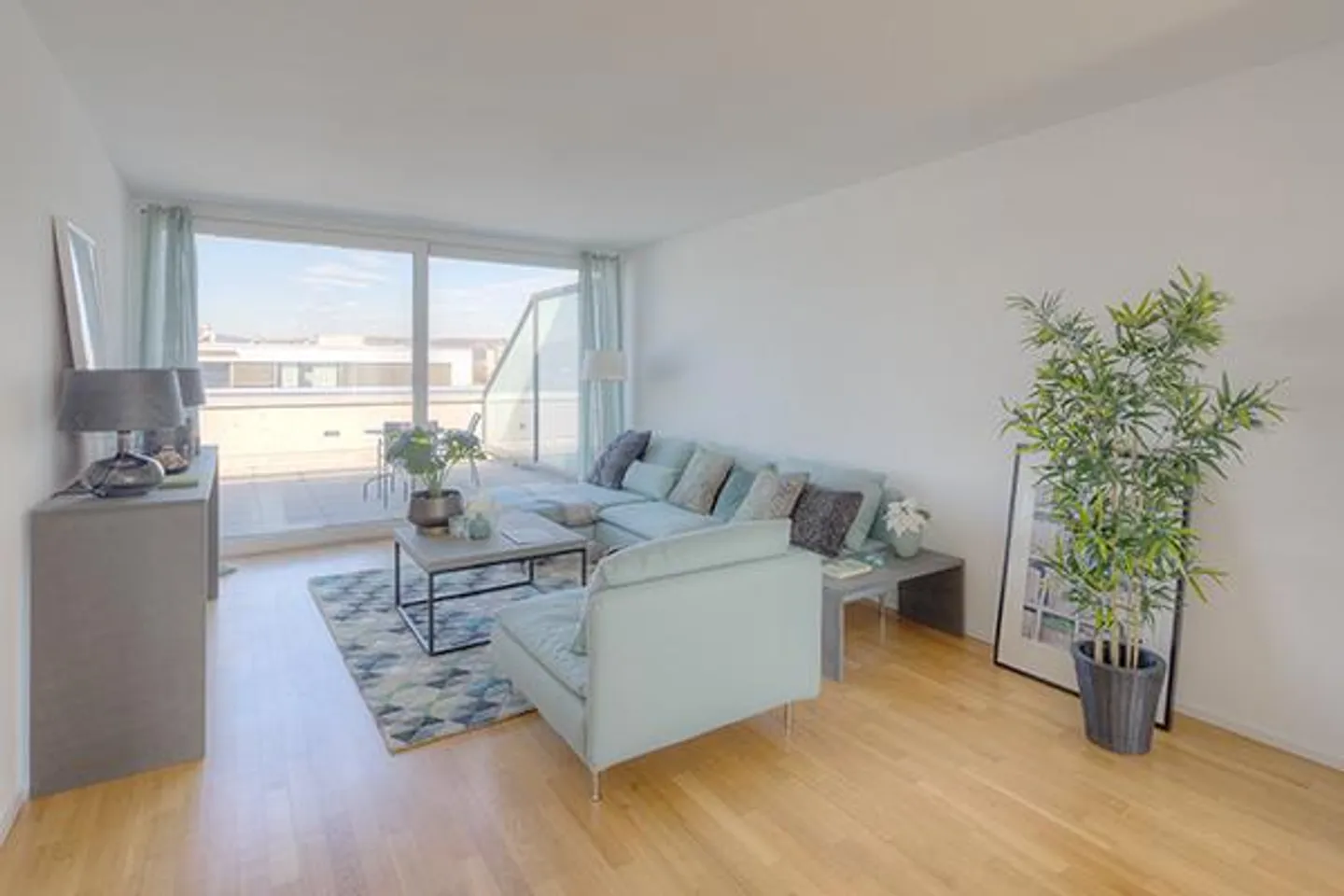 Ascenseur directement dans l'appartement ? - Photo 1 sur 10