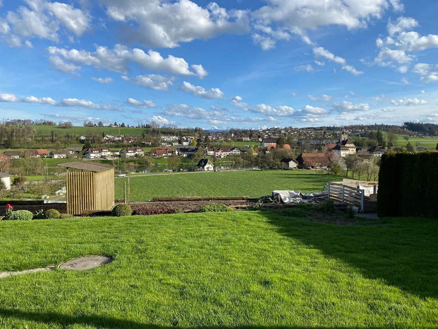 Renoviertes Einfamilienhaus mit Gartenblick - Foto 11 von 13