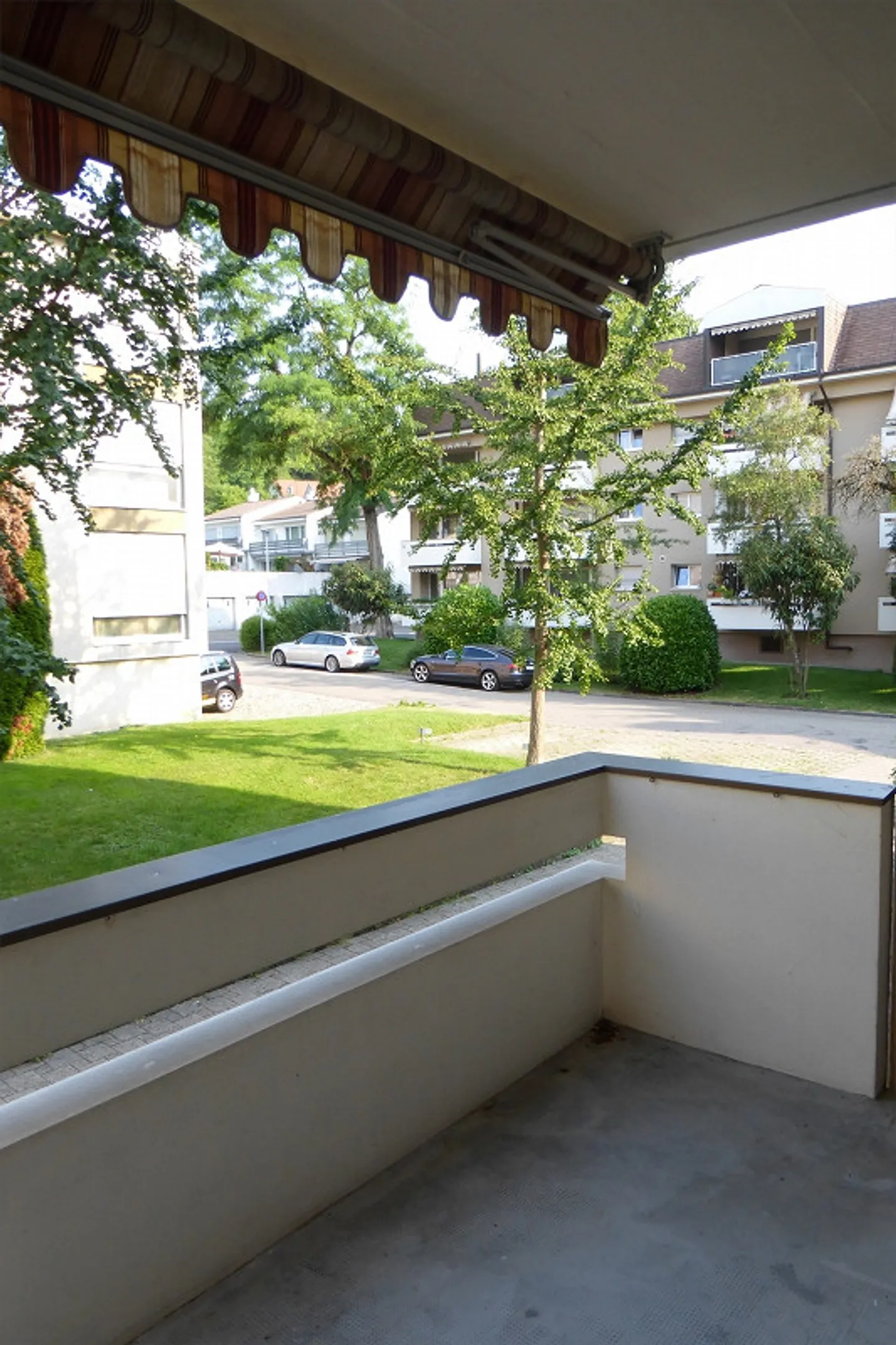 Appartamento di 4,5 stanze al 1° piano in una zona residenziale tranquilla nel verde in Ringstr. - Foto 2 di 10