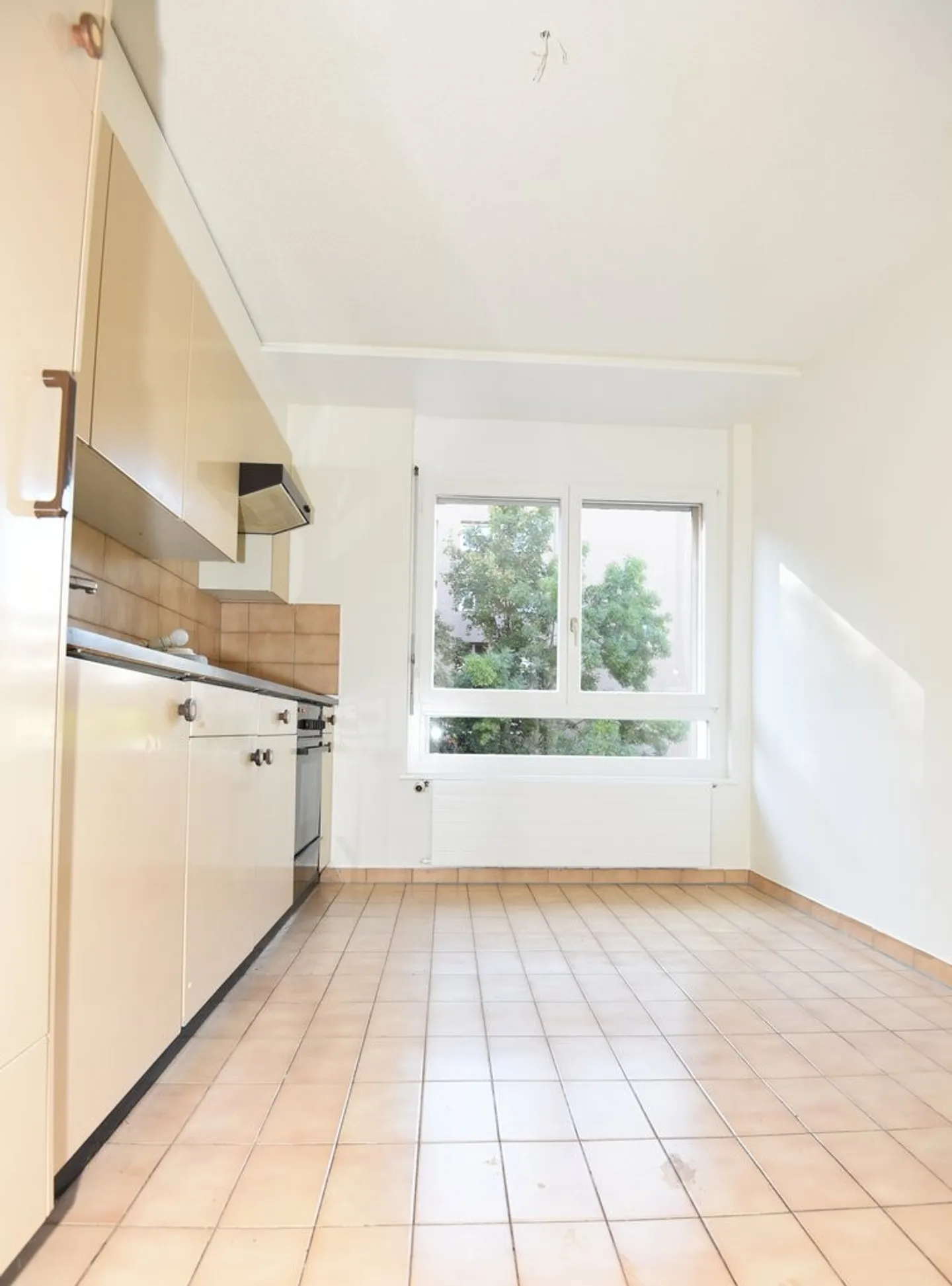 Geräumige 3,5-Zimmer-Wohnung von 84 m2 in ruhiger Lage - Foto 4 von 9