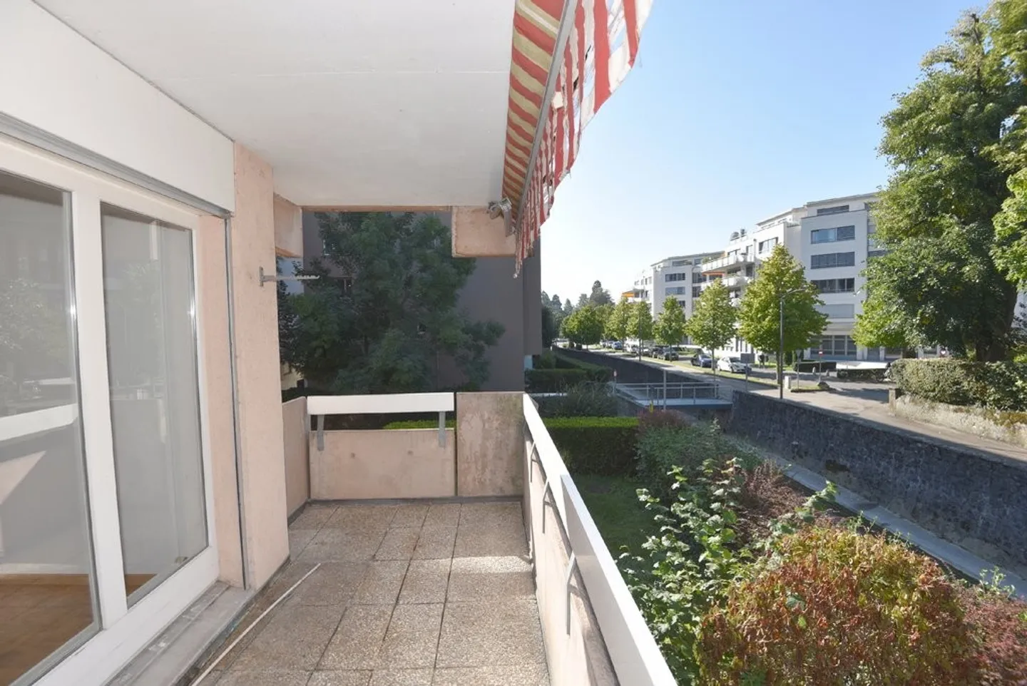Geräumige 3,5-Zimmer-Wohnung von 84 m2 in ruhiger Lage - Foto 1 von 9