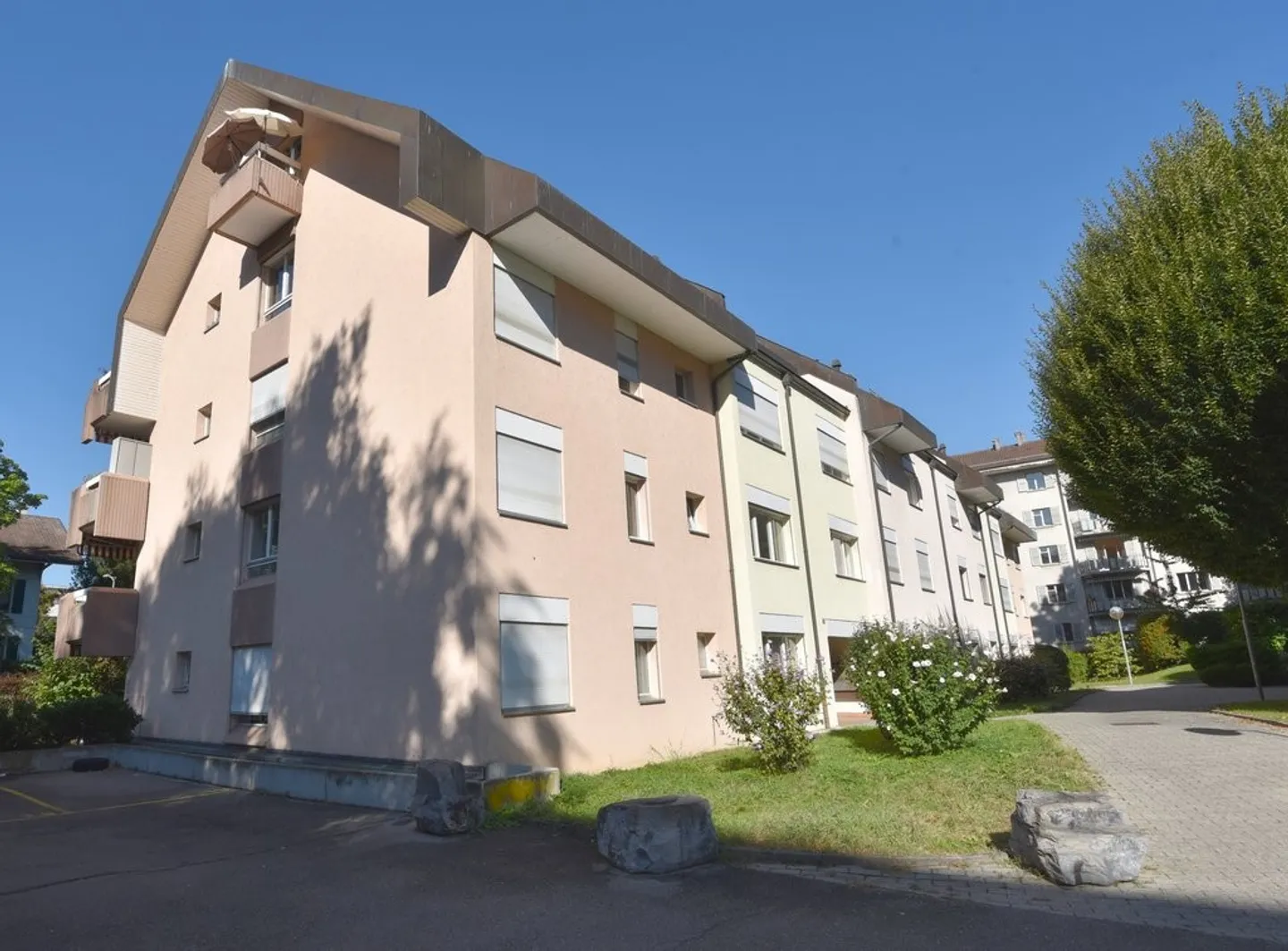 Geräumige 3,5-Zimmer-Wohnung von 84 m2 in ruhiger Lage - Foto 9 von 9
