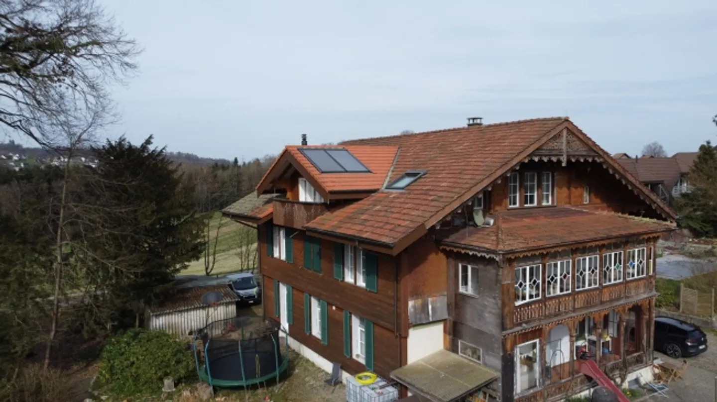 «Vollvermietetes MFH mit Potenzial in Safenwil - 3 Einheiten» - Foto 3 von 13