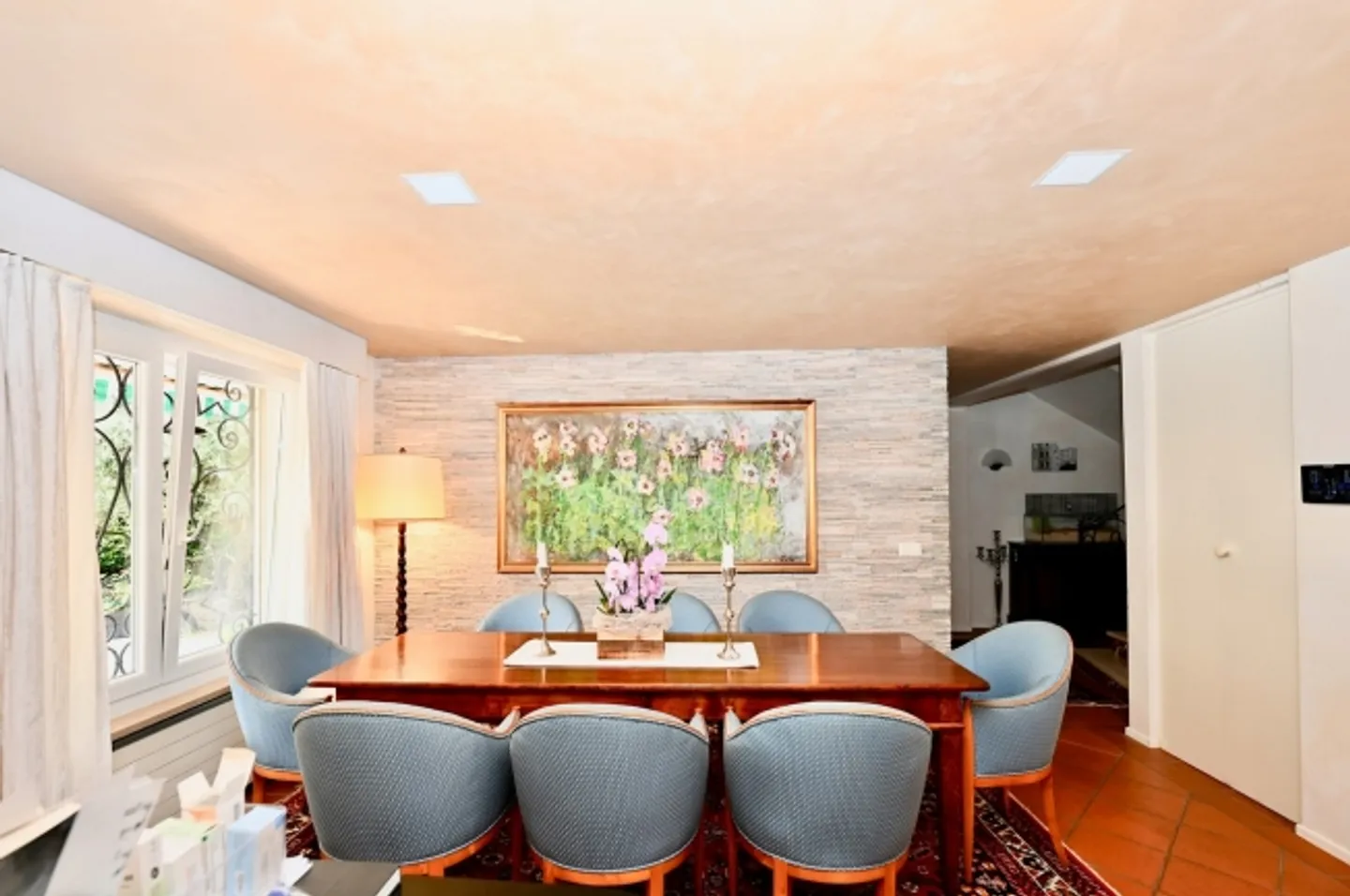 Elegant villa with magnificent pool and lush garden in Caslano - Photo 13 of 20