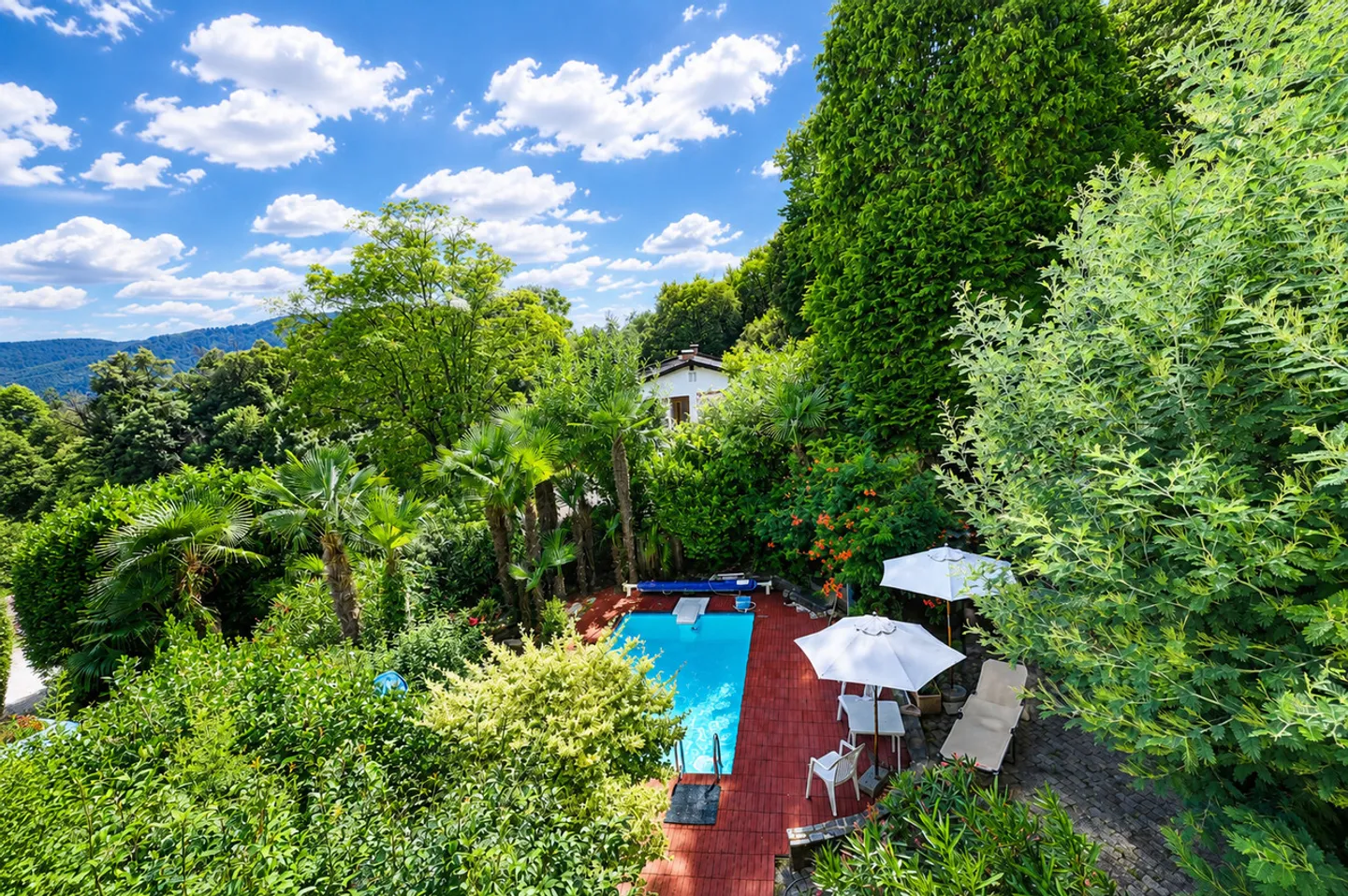 Oase der Ruhe mit großem Garten, Pool und Seeblick - Foto 3 von 23