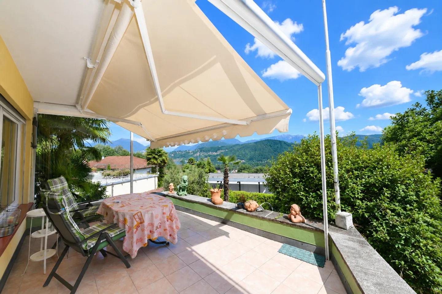 Oase der Ruhe mit großem Garten, Pool und Seeblick - Foto 10 von 23