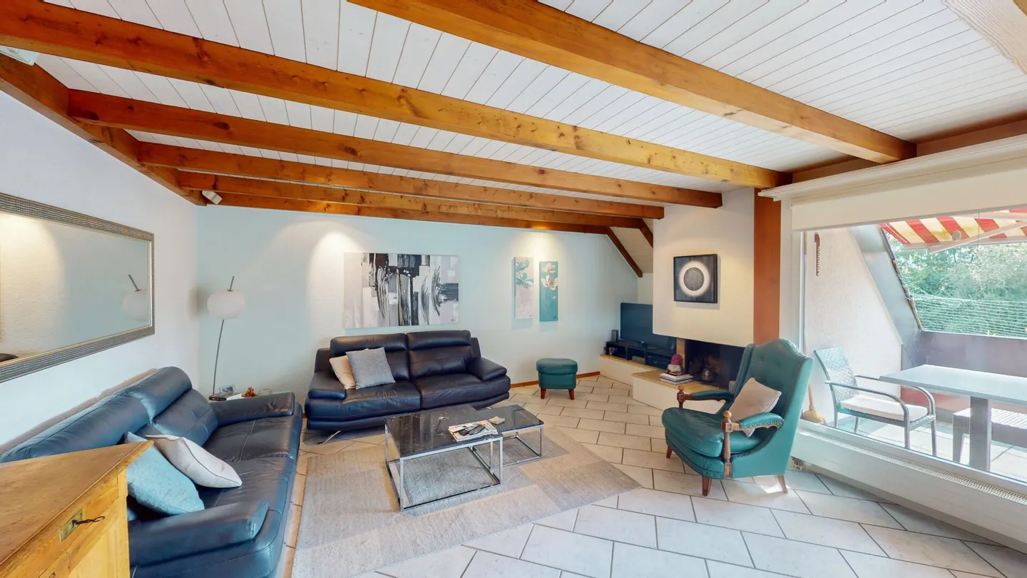 Appartamento mansardato 4½ locali su due piani con balcone - Foto 3 di 12