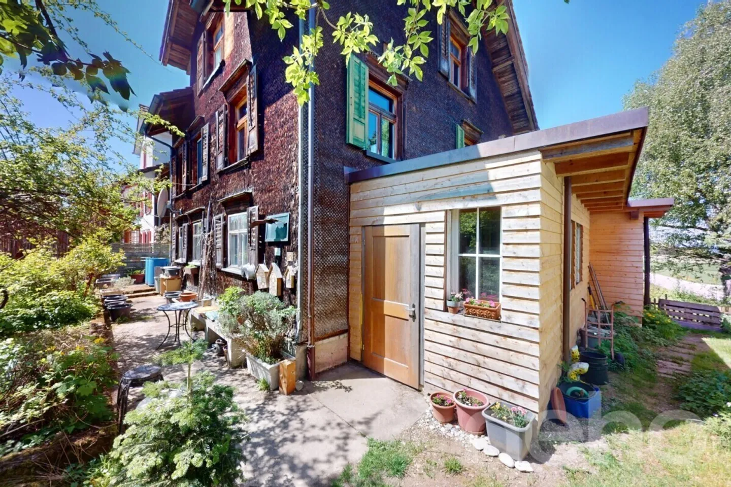 Charmante maison individuelle de 5 pièces dans un quartier résidentiel calme - Photo 1 sur 12