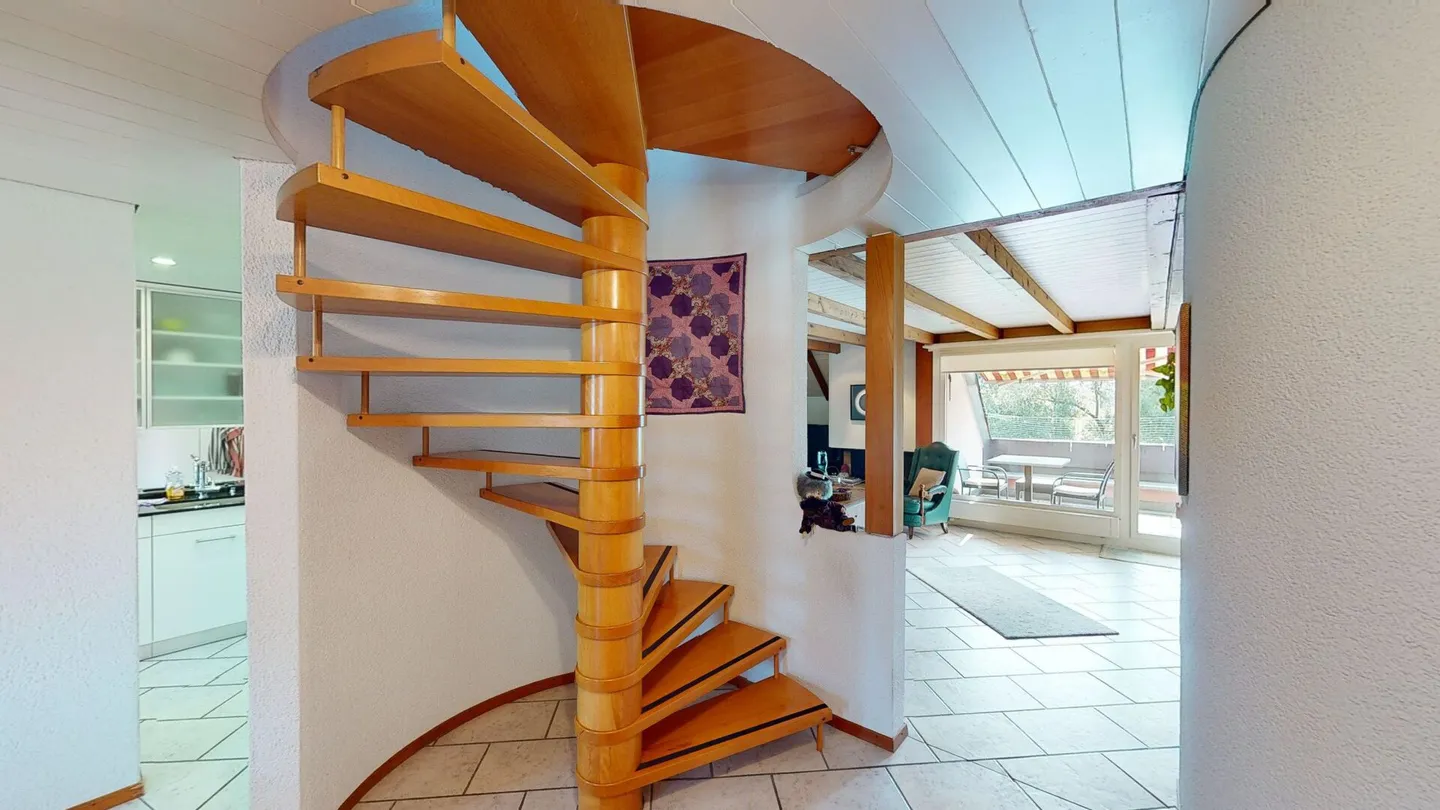 Appartamento mansardato 4½ locali su due piani con balcone - Foto 5 di 12