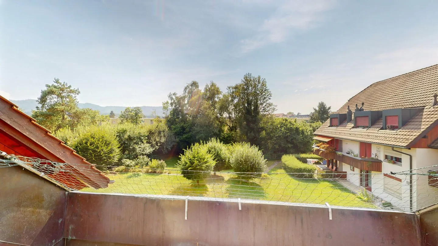 Appartamento mansardato 4½ locali su due piani con balcone - Foto 2 di 12