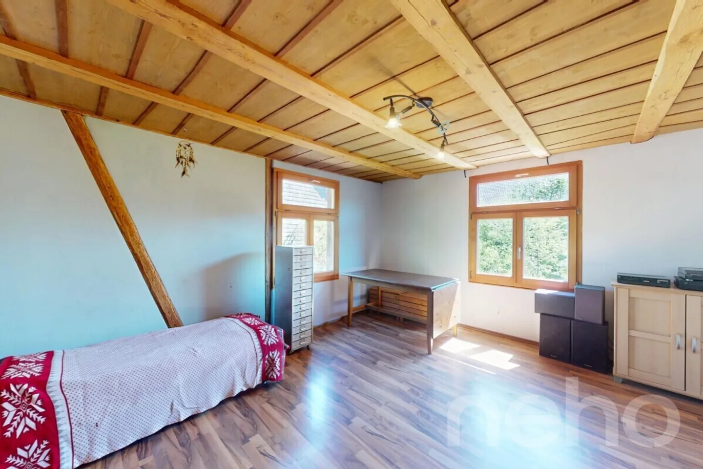 Charmante maison individuelle de 5 pièces dans un quartier résidentiel calme - Photo 9 sur 12