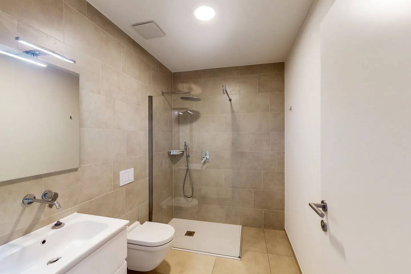 Ultimo piano in stile moderno: 3,5 camere nella residenza Parco Cornaredo - Foto 6 di 6