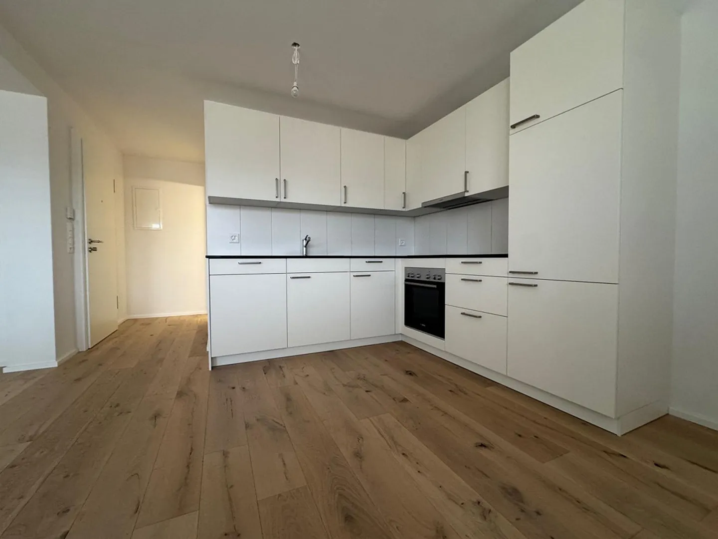 2.5 Room Apartment - Photo 1 of 6