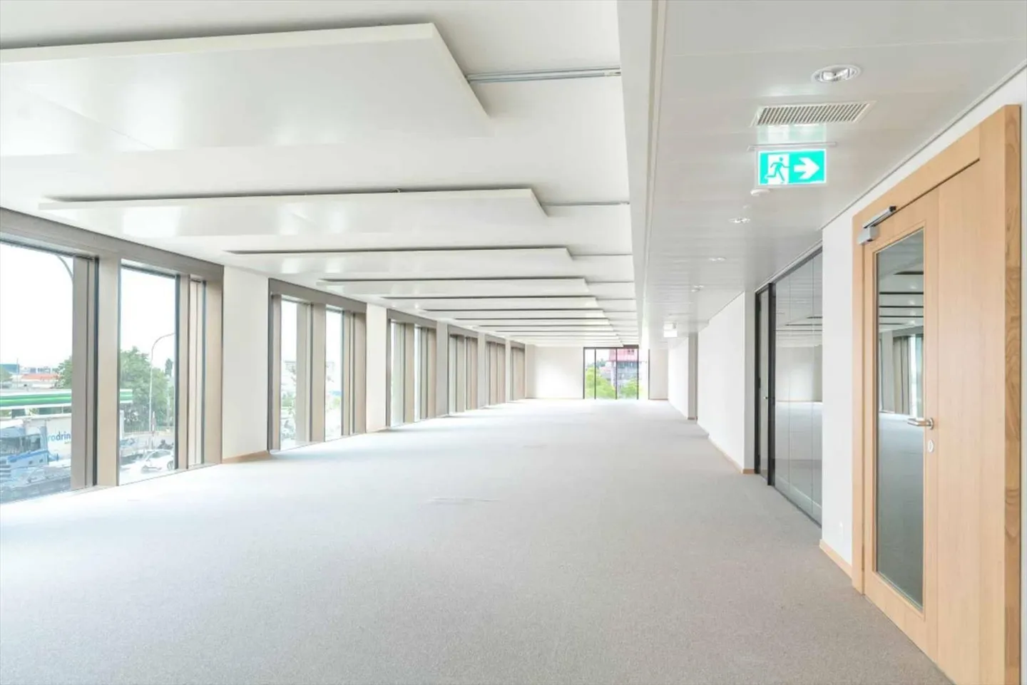 Bureaux modernes et lumineux – 620 m² aménagés / Lancy - Photo 4 sur 6