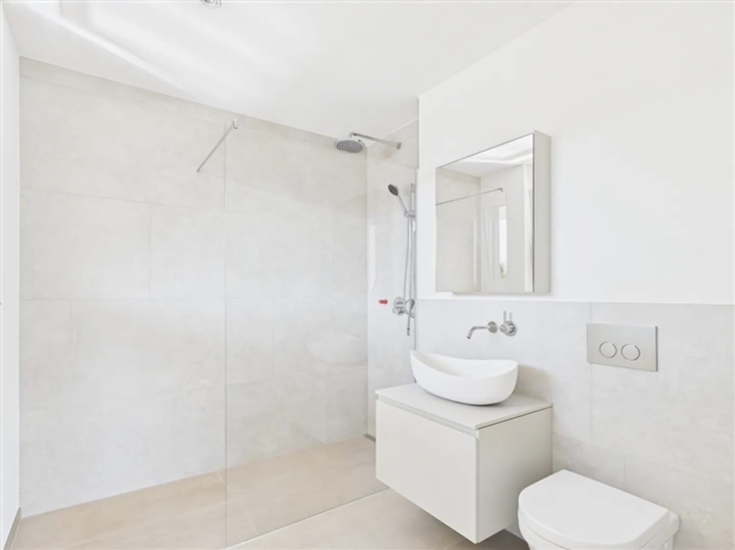 «Erstbezug grosszügige helle 3.5 Maisonettewohnung» - Foto 8 von 13