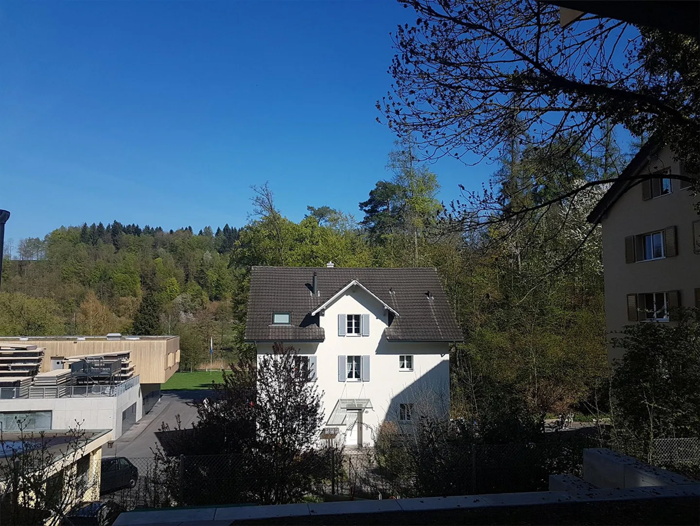 Sunny Garden Apartment in a Quiet Location - Photo 1 of 15