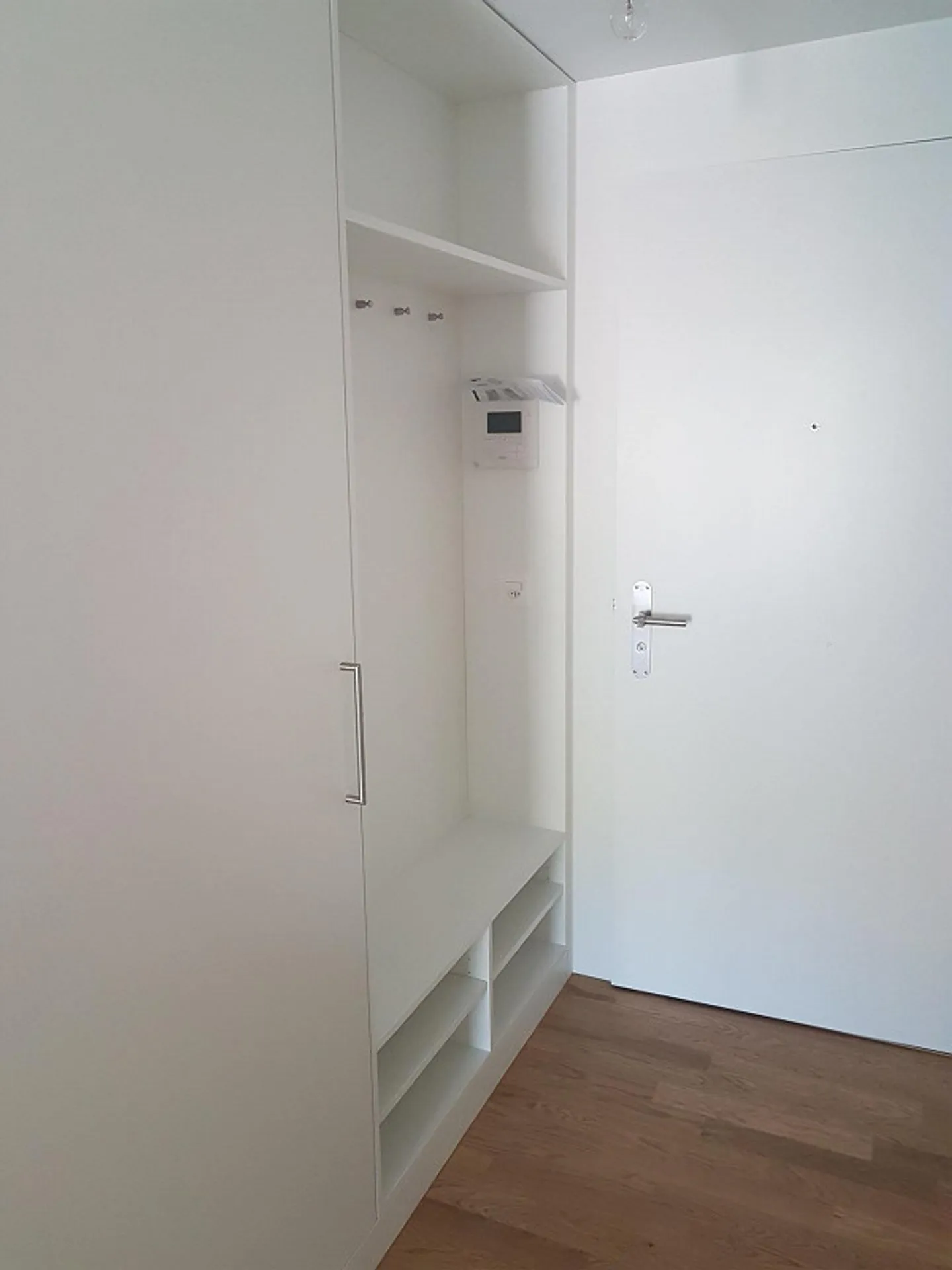 Sunny Garden Apartment in a Quiet Location - Photo 2 of 15