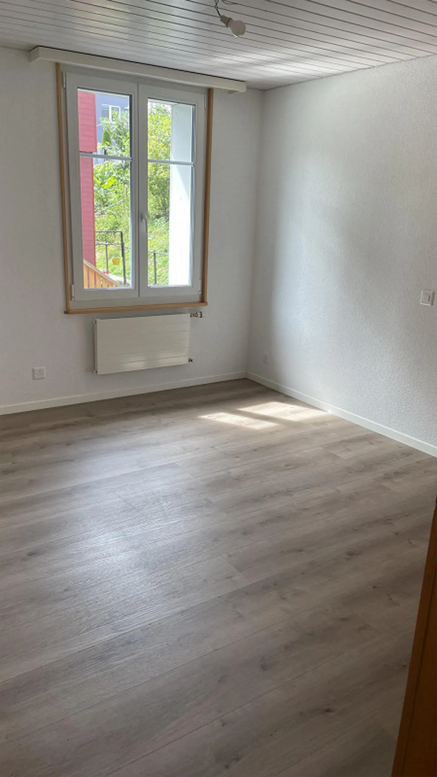 Appartamento 3,5 locali con giardino d'inverno in una casa di 3 famiglie - Foto 4 di 11