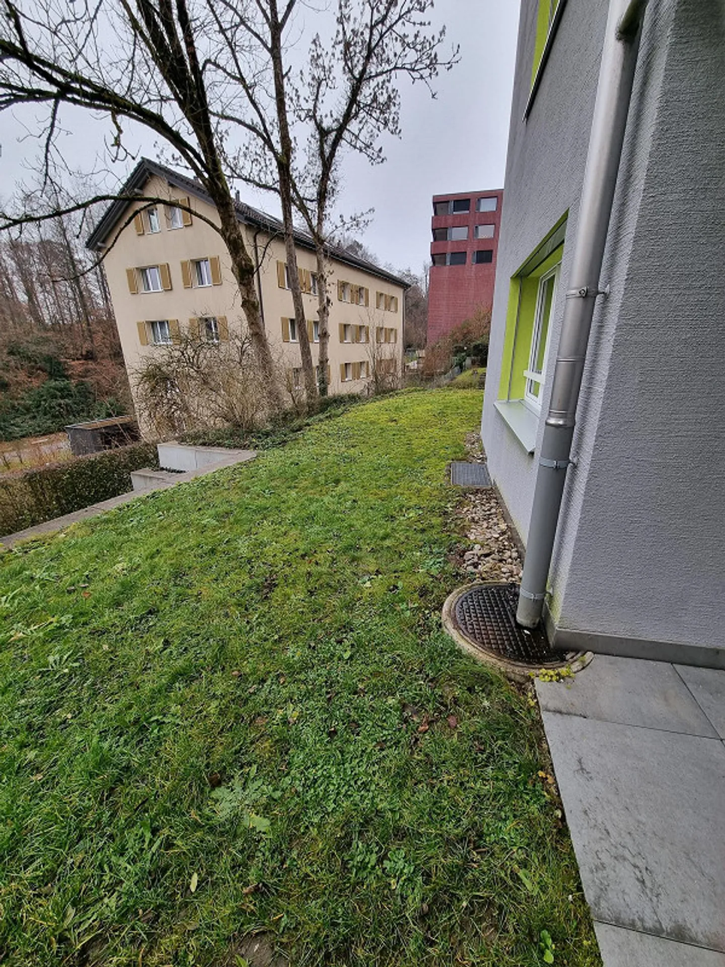 Sunny Garden Apartment in a Quiet Location - Photo 14 of 15