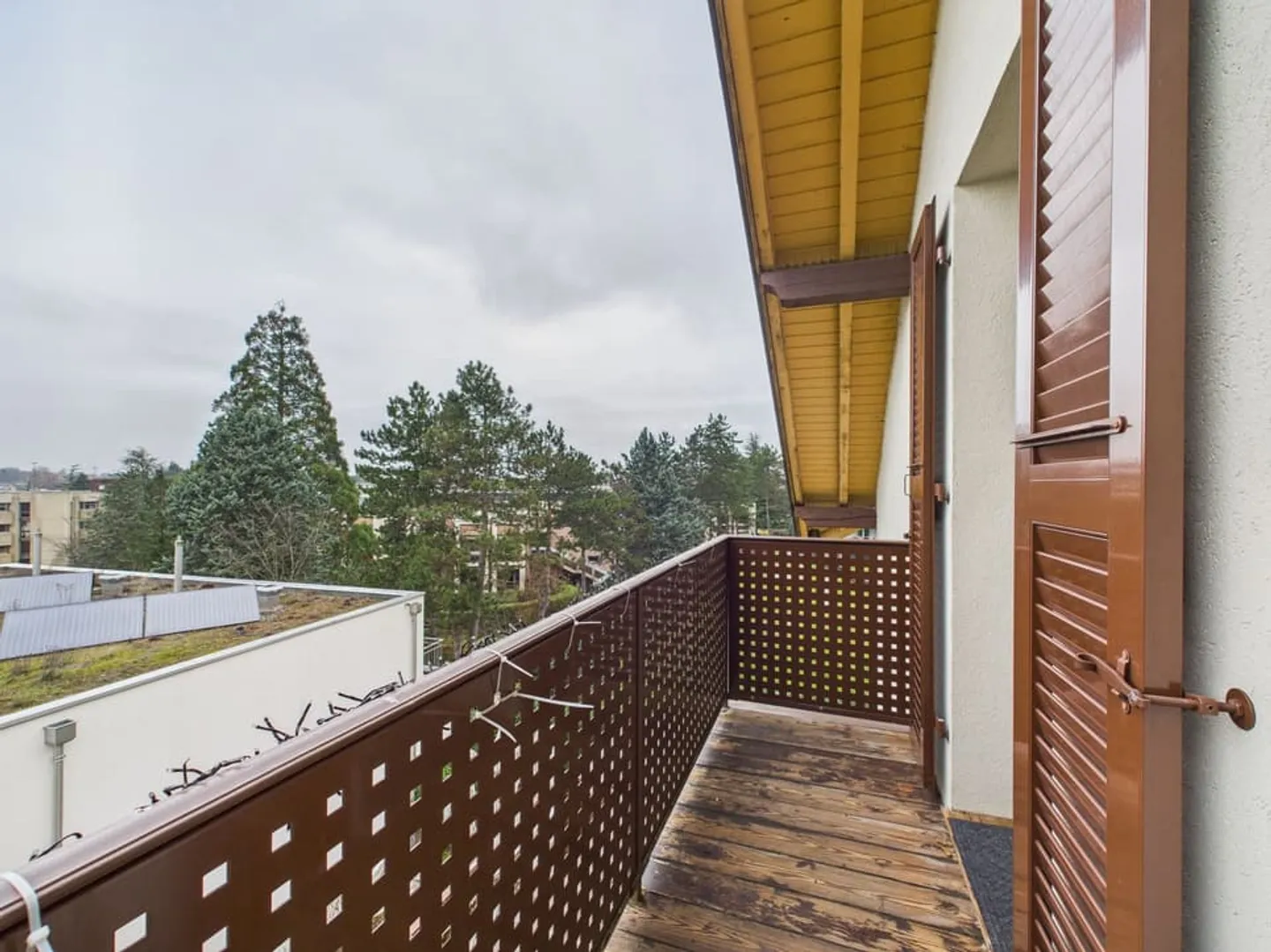 3.5-room apartment with sunny balcony in Veyrier - Photo 9 of 10