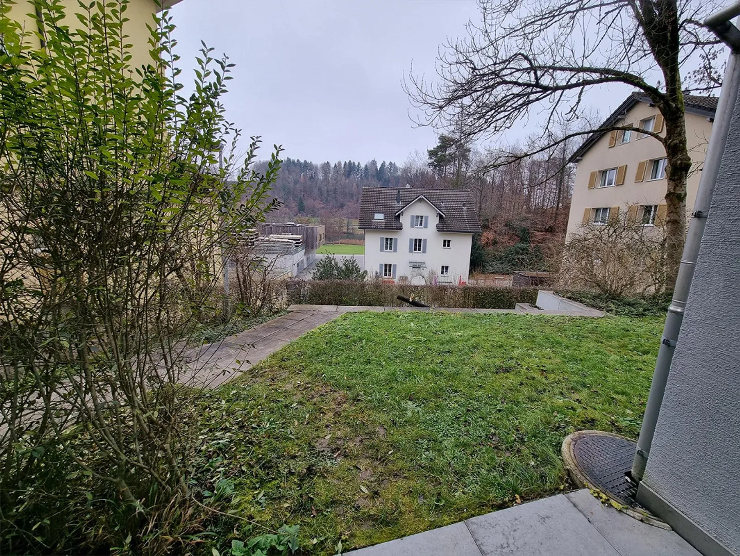 Sunny Garden Apartment in a Quiet Location - Photo 15 of 15