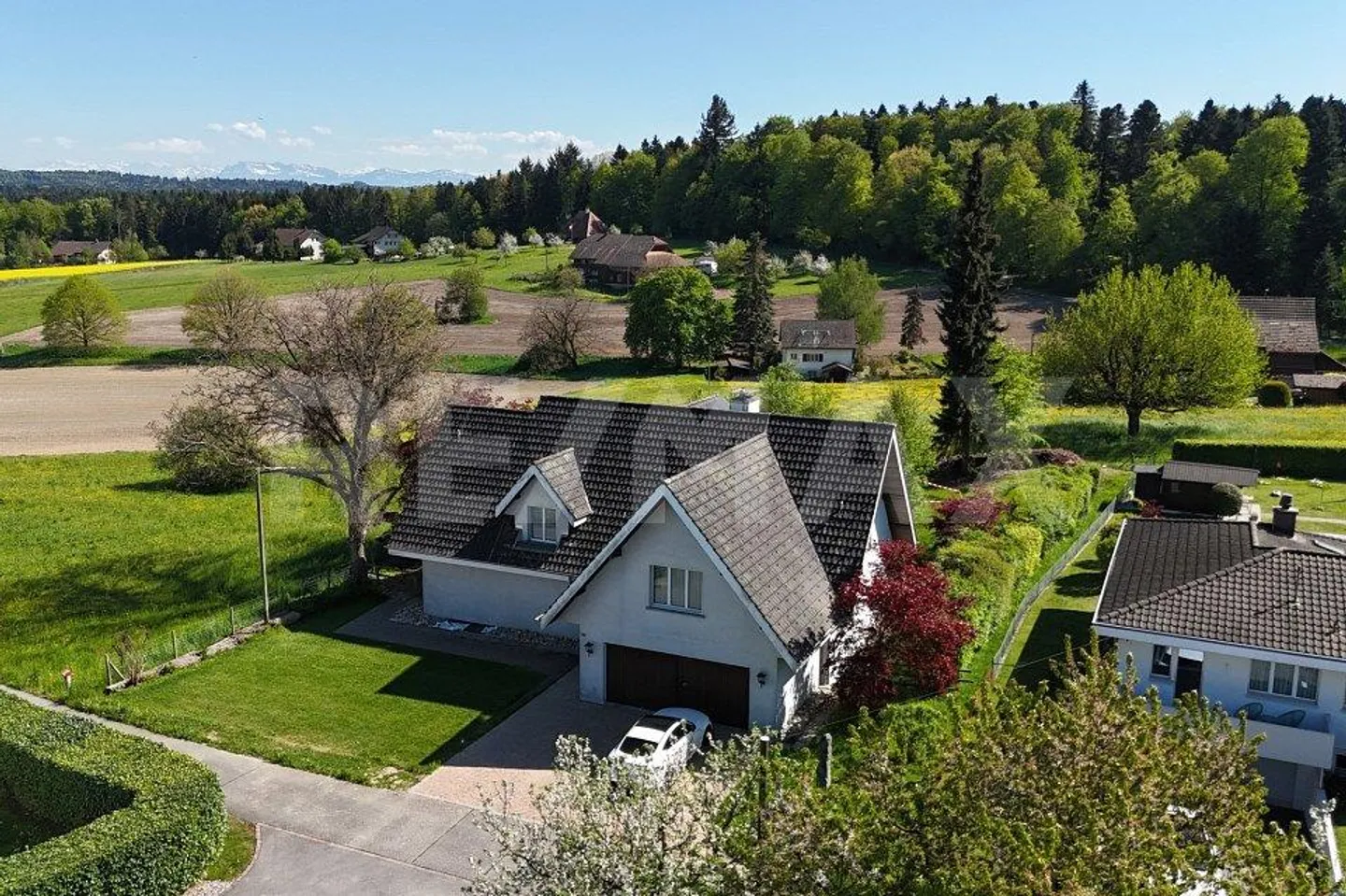 Characterful 8-room single-family house with unobstructed views, near the forest, Sac... - Photo 2 of 13