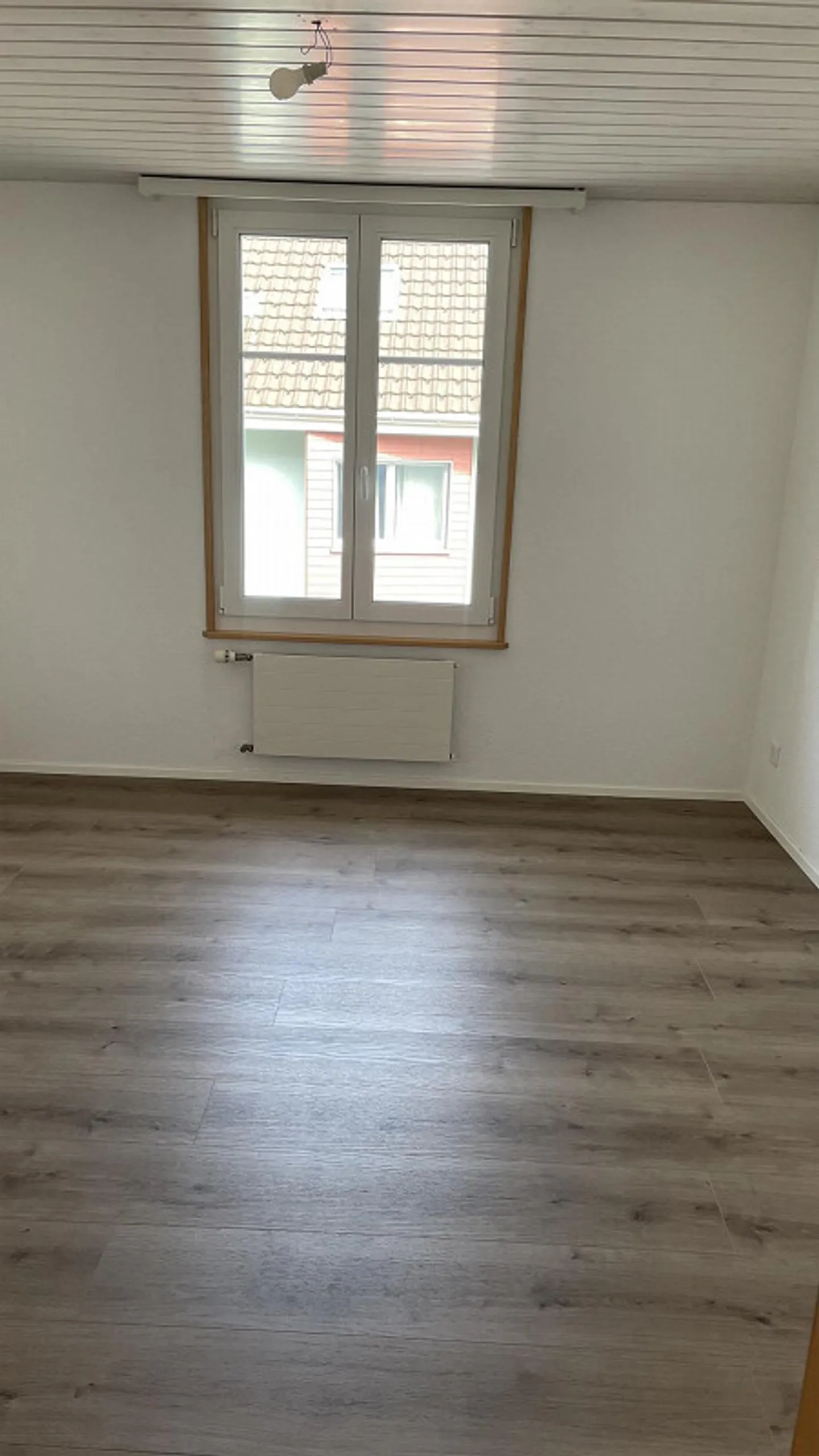 Appartamento 3,5 locali con giardino d'inverno in una casa di 3 famiglie - Foto 5 di 11