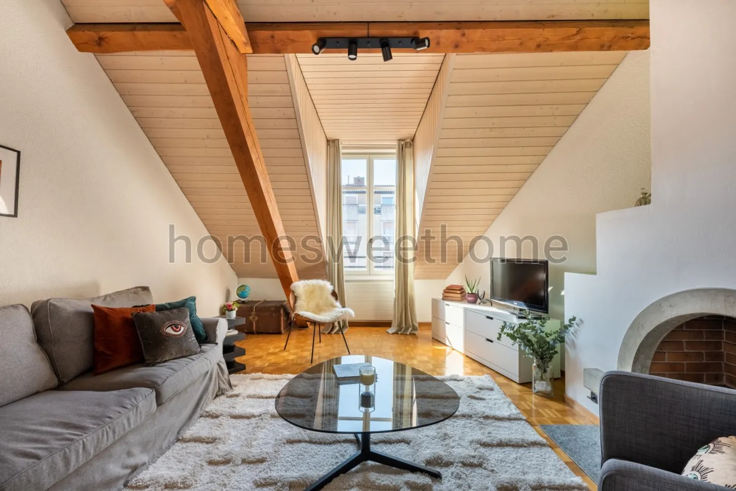 Appartamento arredato con 3 stanze - Foto 2 di 7