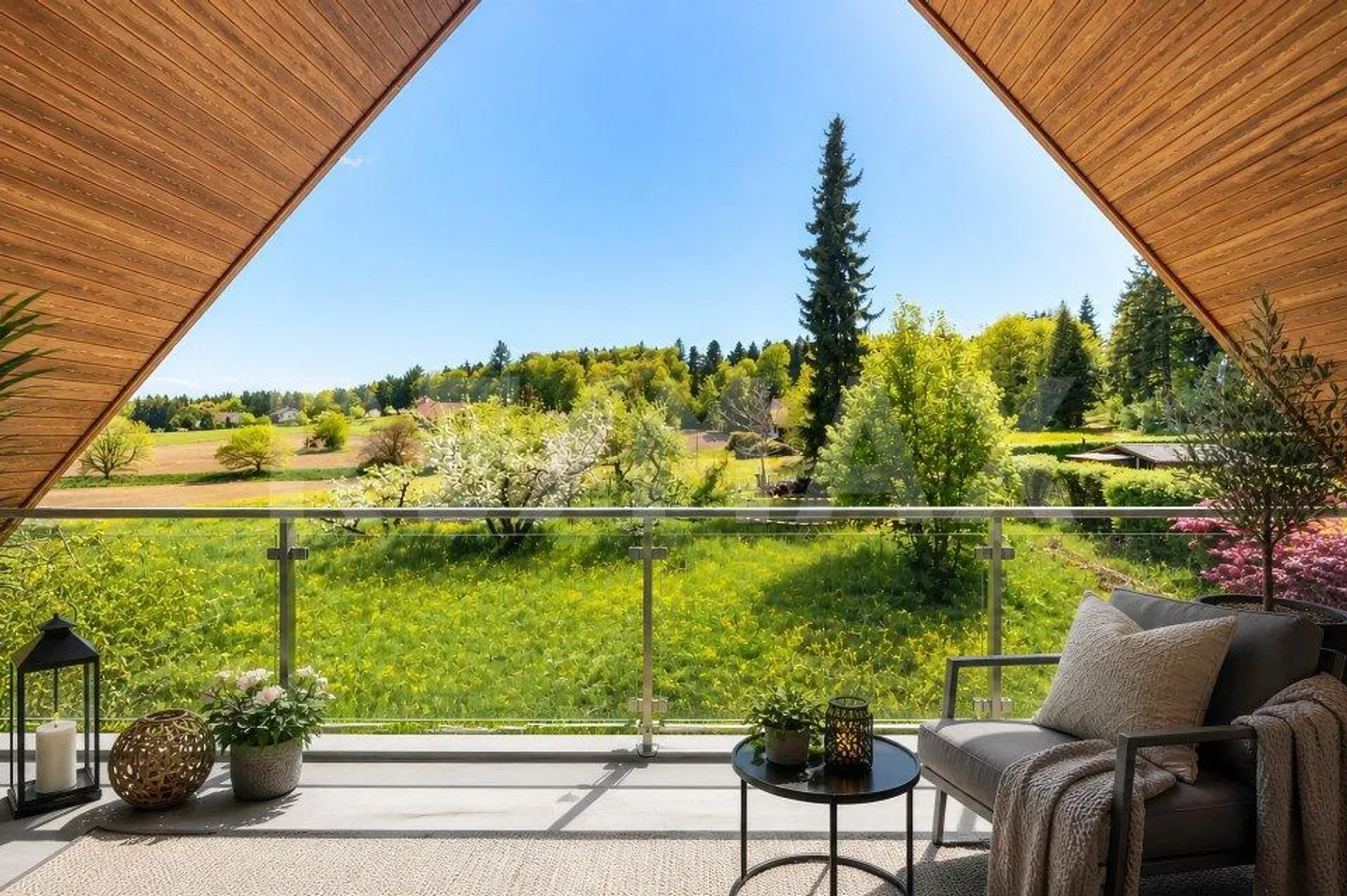 Characterful 8-room single-family house with unobstructed views, near the forest, Sac... - Photo 3 of 13