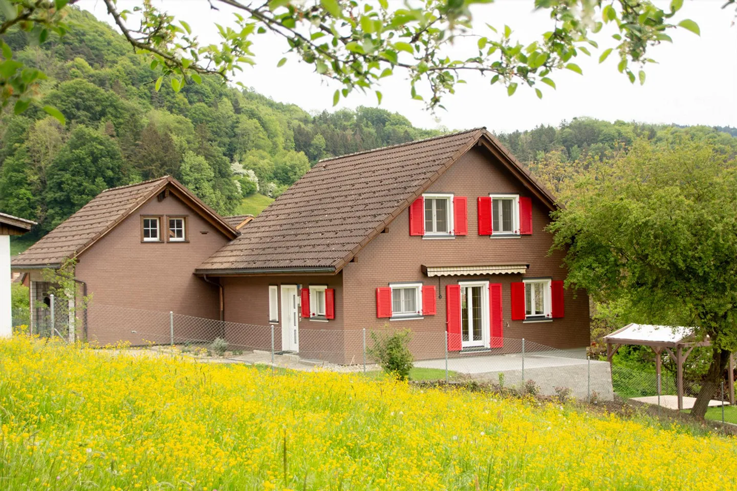 Maison individuelle indépendante avec double garage, prête à emménager - Photo 4 sur 15