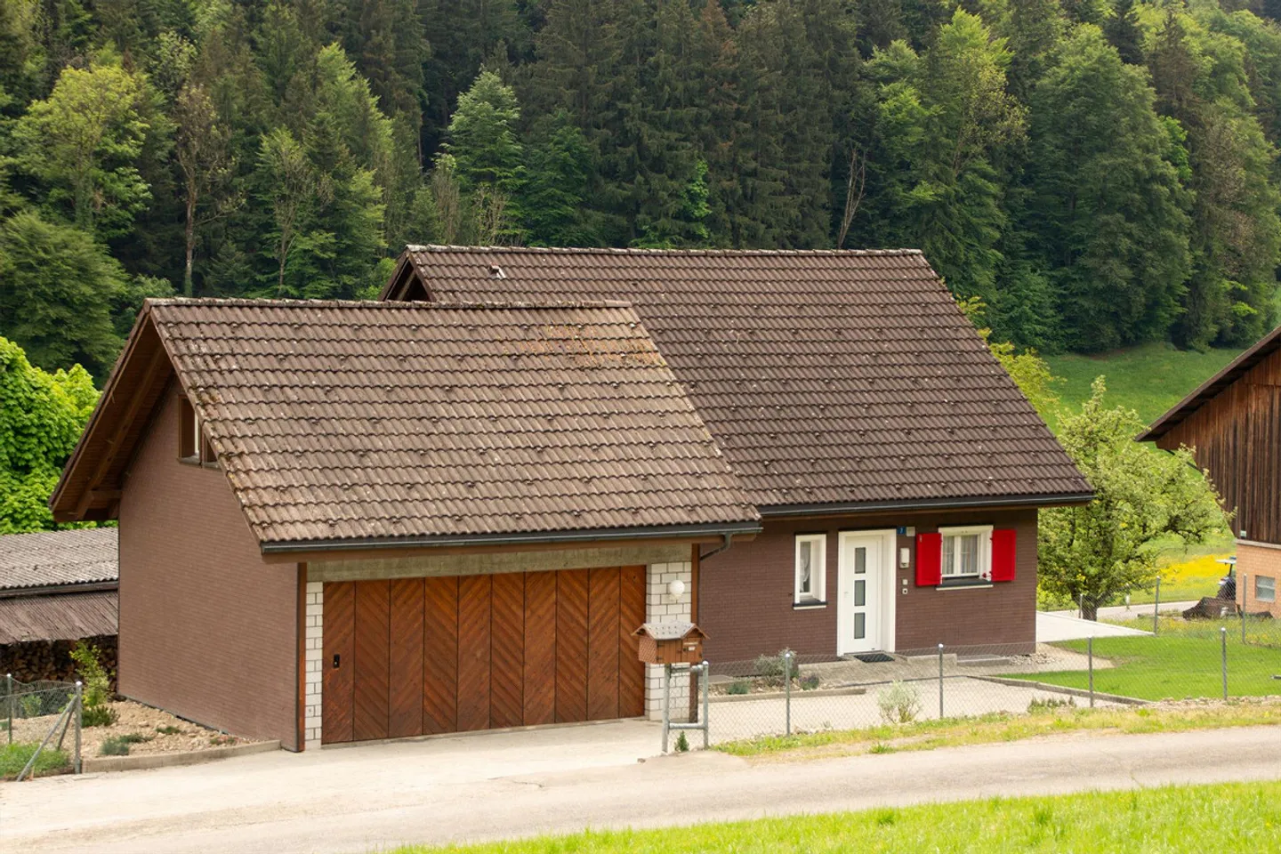 Maison individuelle indépendante avec double garage, prête à emménager - Photo 13 sur 15