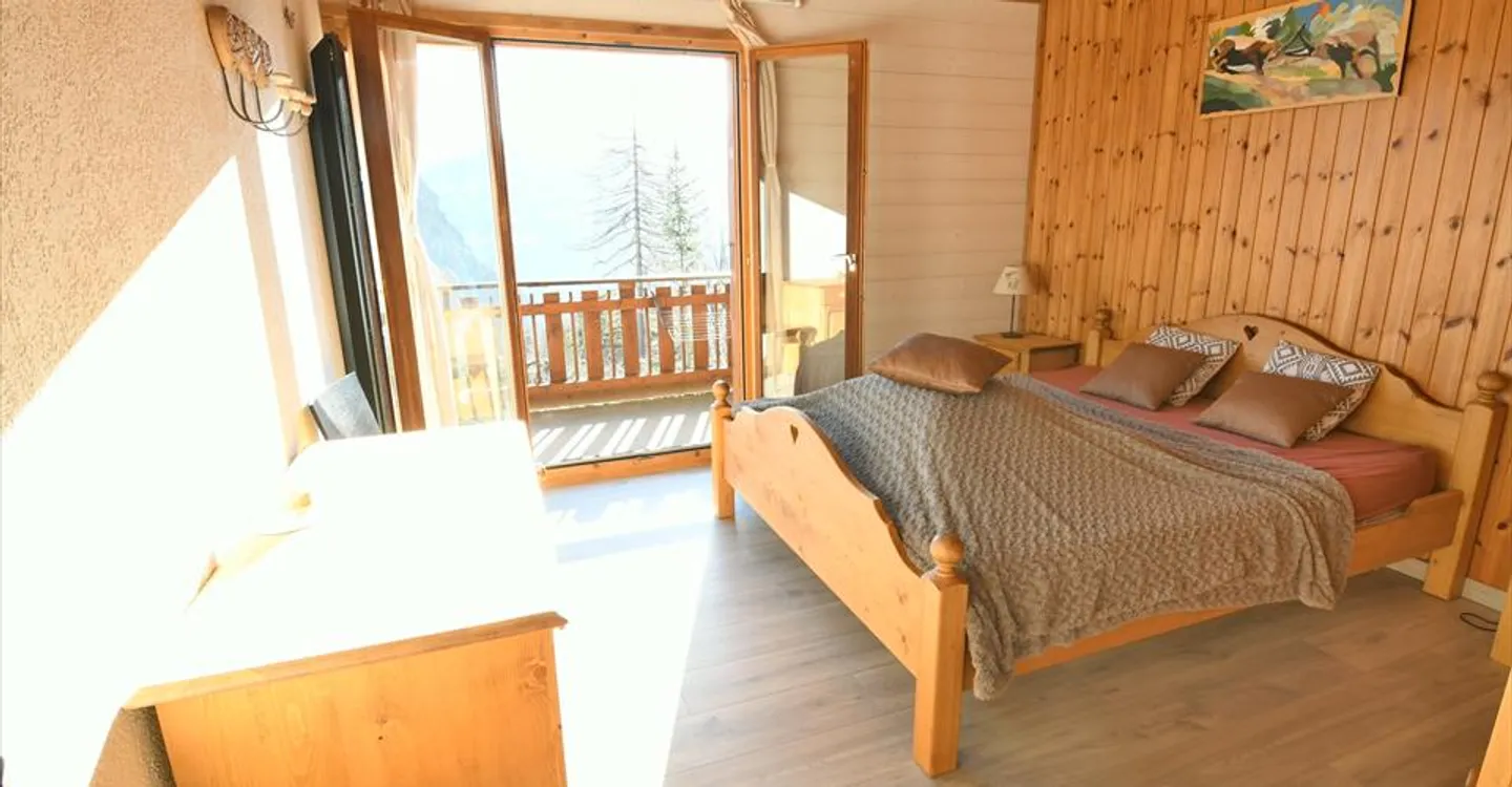 Magnificent 6.5-room duplex renovated, very well located in Mayens-de-Chamoson - Photo 5 of 14