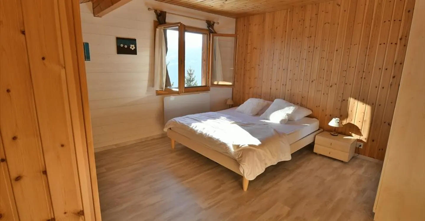 Magnificent 6.5-room duplex renovated, very well located in Mayens-de-Chamoson - Photo 7 of 14