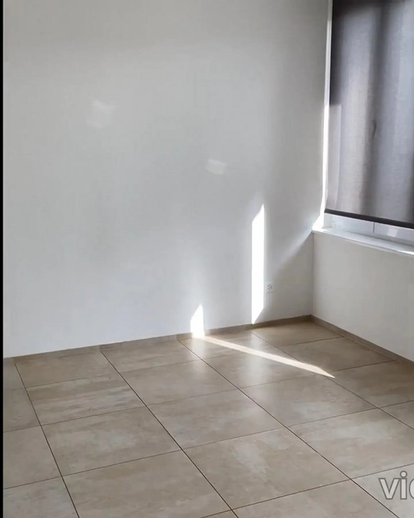 Cerchiamo un nuovo inquilino per l'appartamento dal 1° giugno 2026 o su appuntamento. - Foto 5 di 9