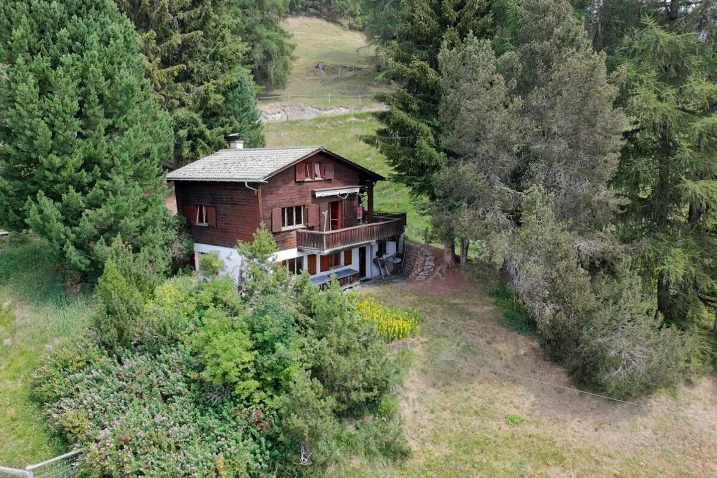 Charming holiday home with tranquility and panoramic views in Domleschg - Photo 1 of 18