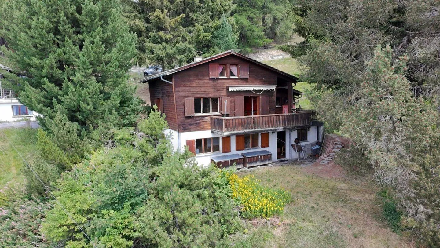Charming holiday home with tranquility and panoramic views in Domleschg - Photo 2 of 18