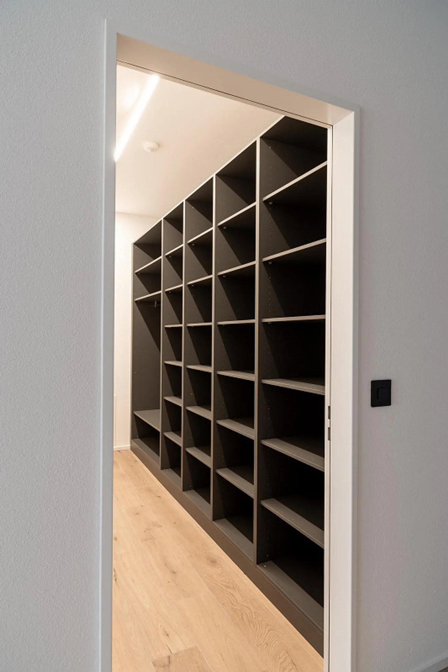 Vivere moderno in campagna, appartamento loft di 5,5 stanze in una vecchia fabbrica - Foto 5 di 12