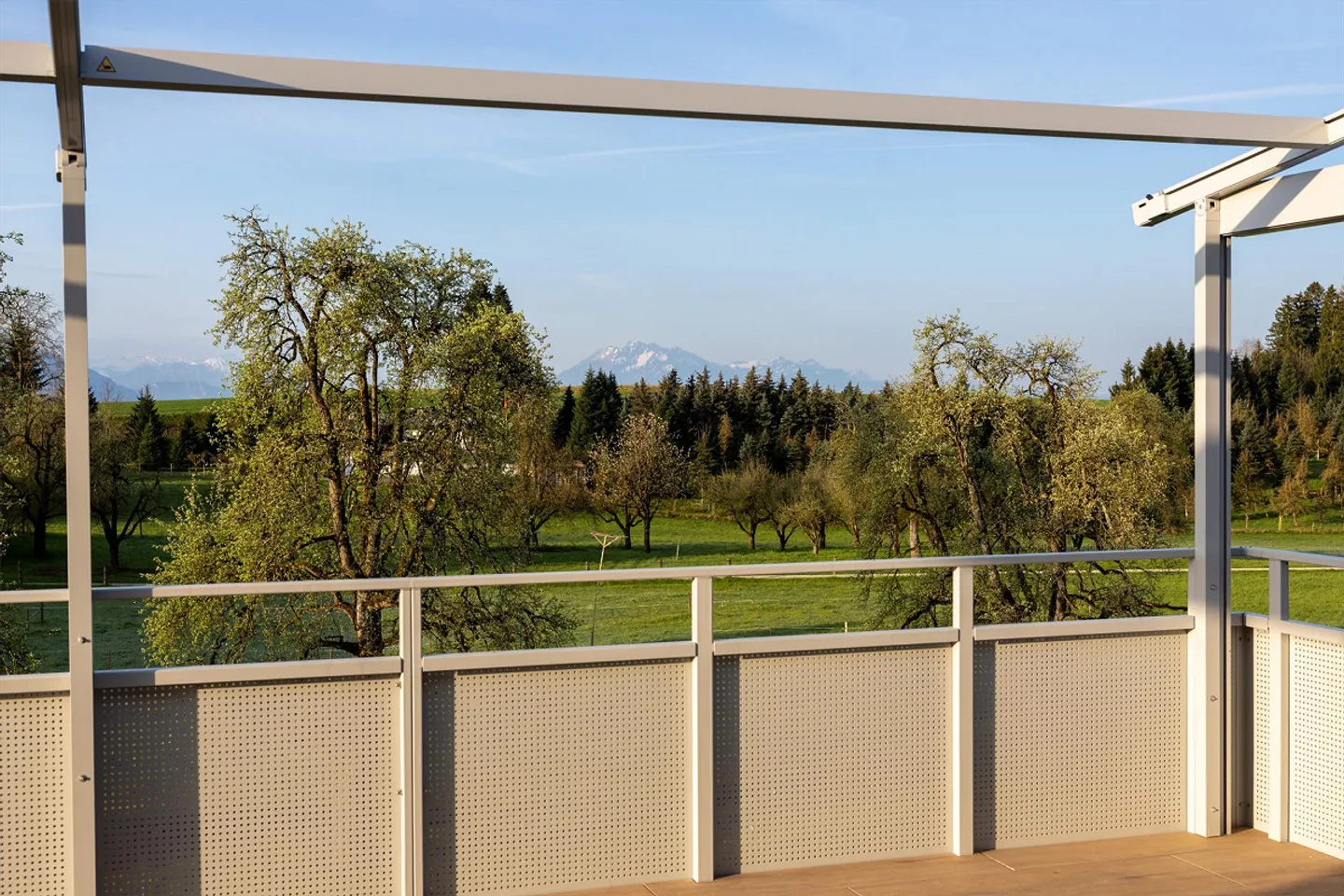 Vivere moderno in campagna, appartamento loft di 5,5 stanze in una vecchia fabbrica - Foto 11 di 12